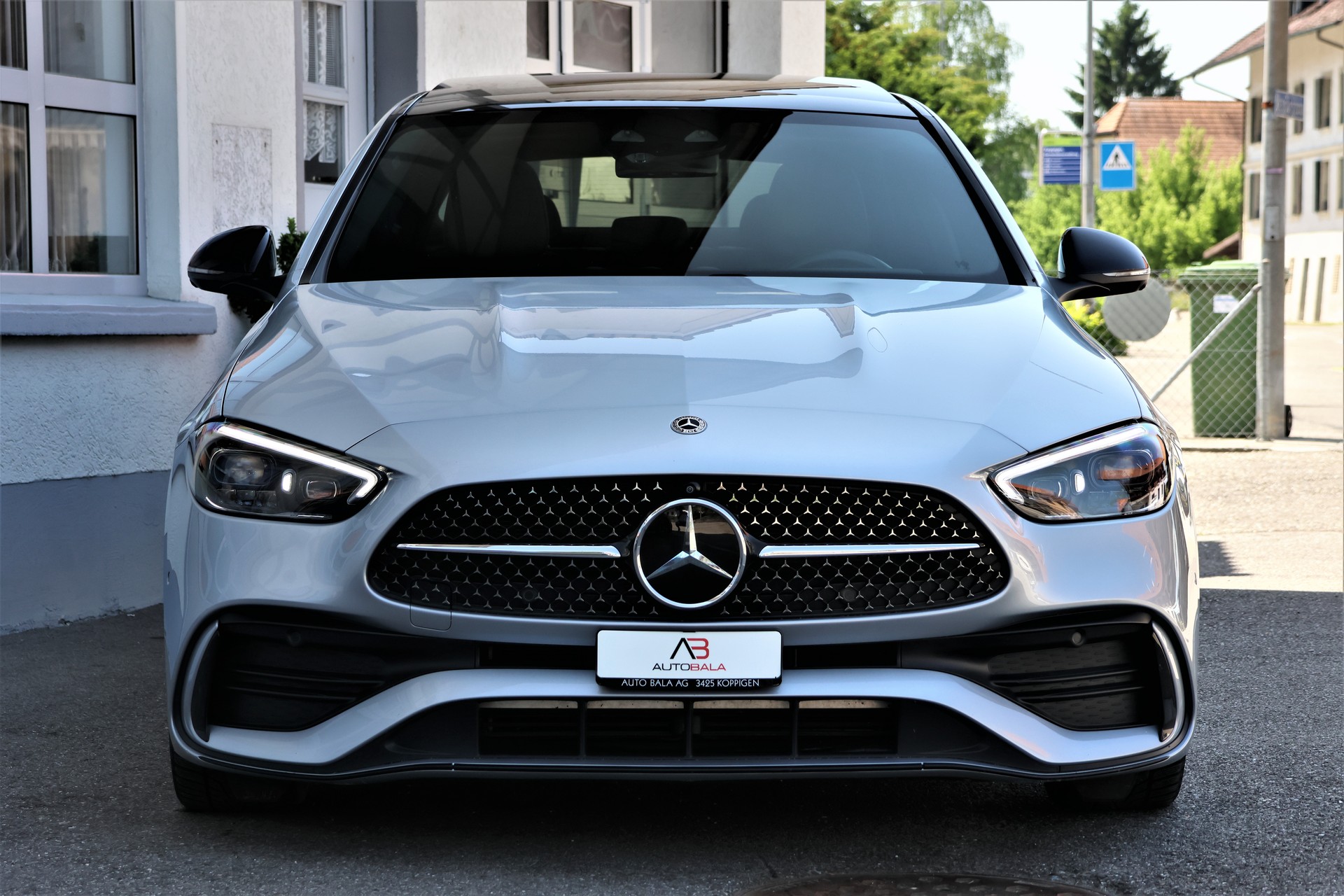 MERCEDES-BENZ C 300 4Matic AMG Line (CH)-showroom-element-1