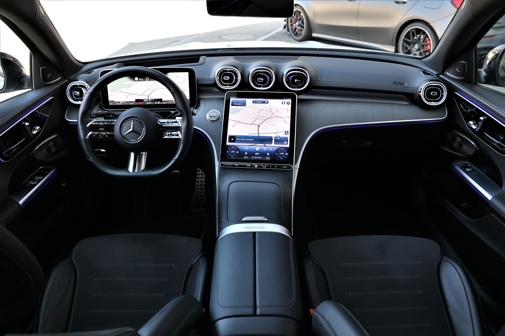 MERCEDES-BENZ C 300 4Matic AMG Line (CH)-image-14