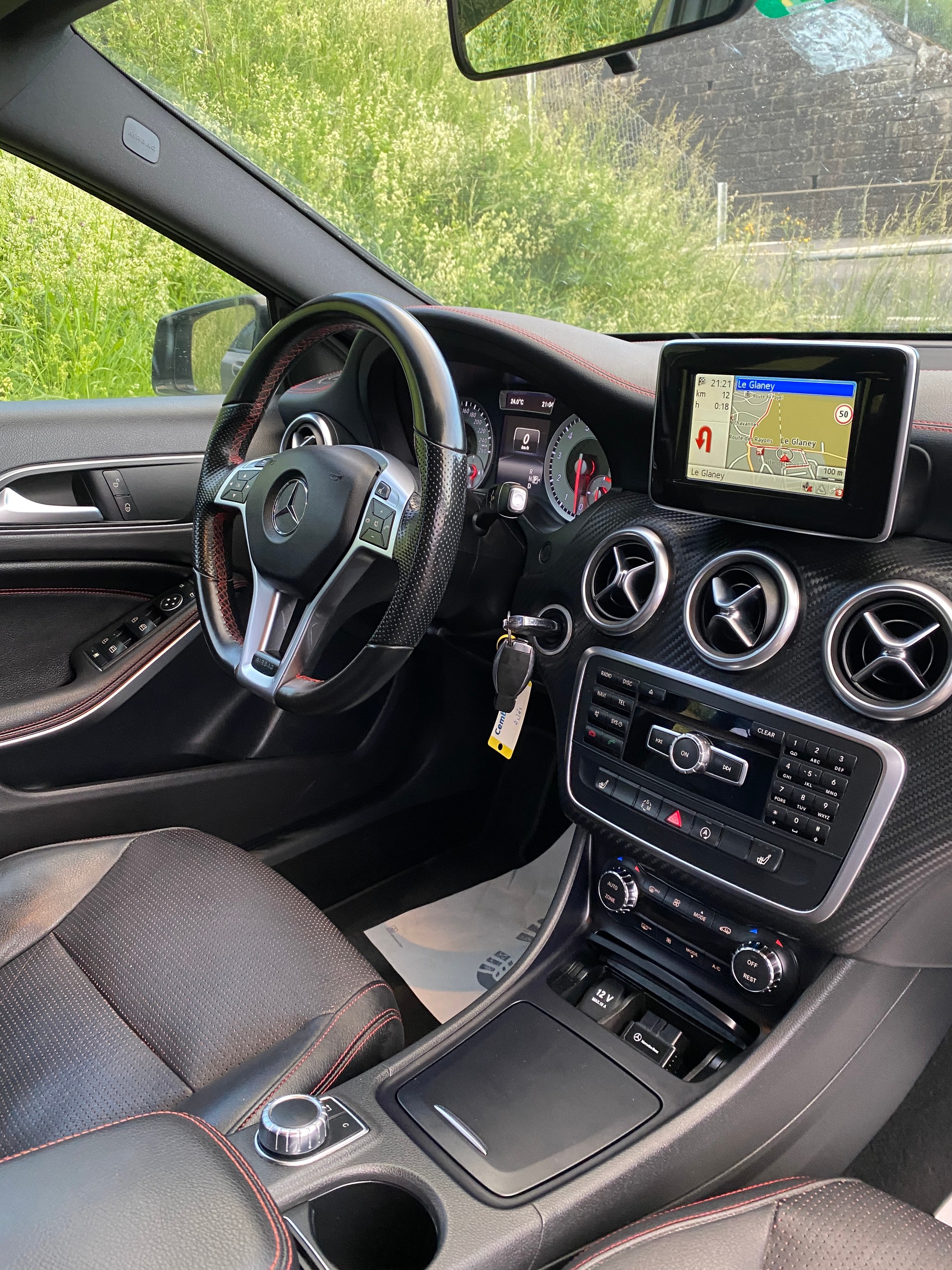 MERCEDES-BENZ A 180 Urban 7G-DCT-image-6