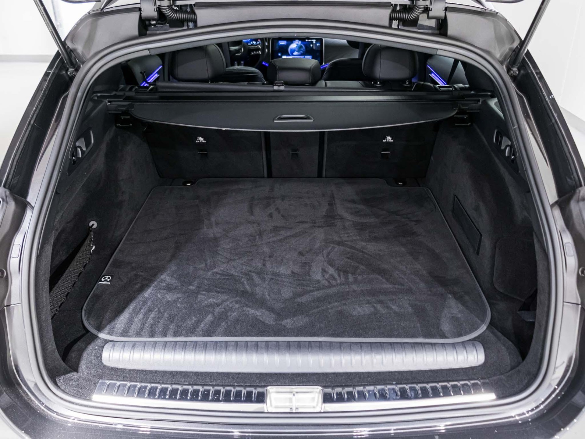 MERCEDES-BENZ E 300 de 4MATIC T-Modell-image-13