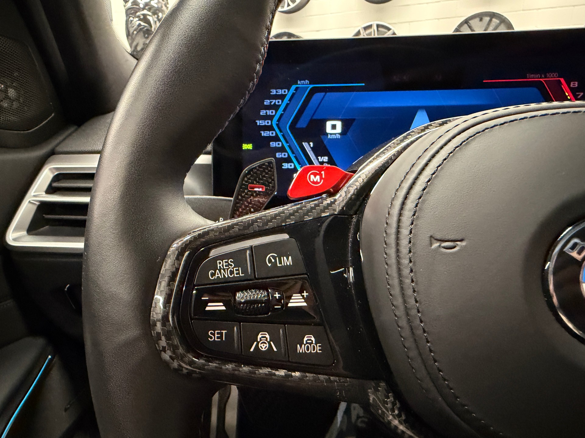 BMW M3 Competition xDrive Touring *BMW Individual Frozen Pure Grey*M Schalensitze Carbon*Werksgarantie*-image-25