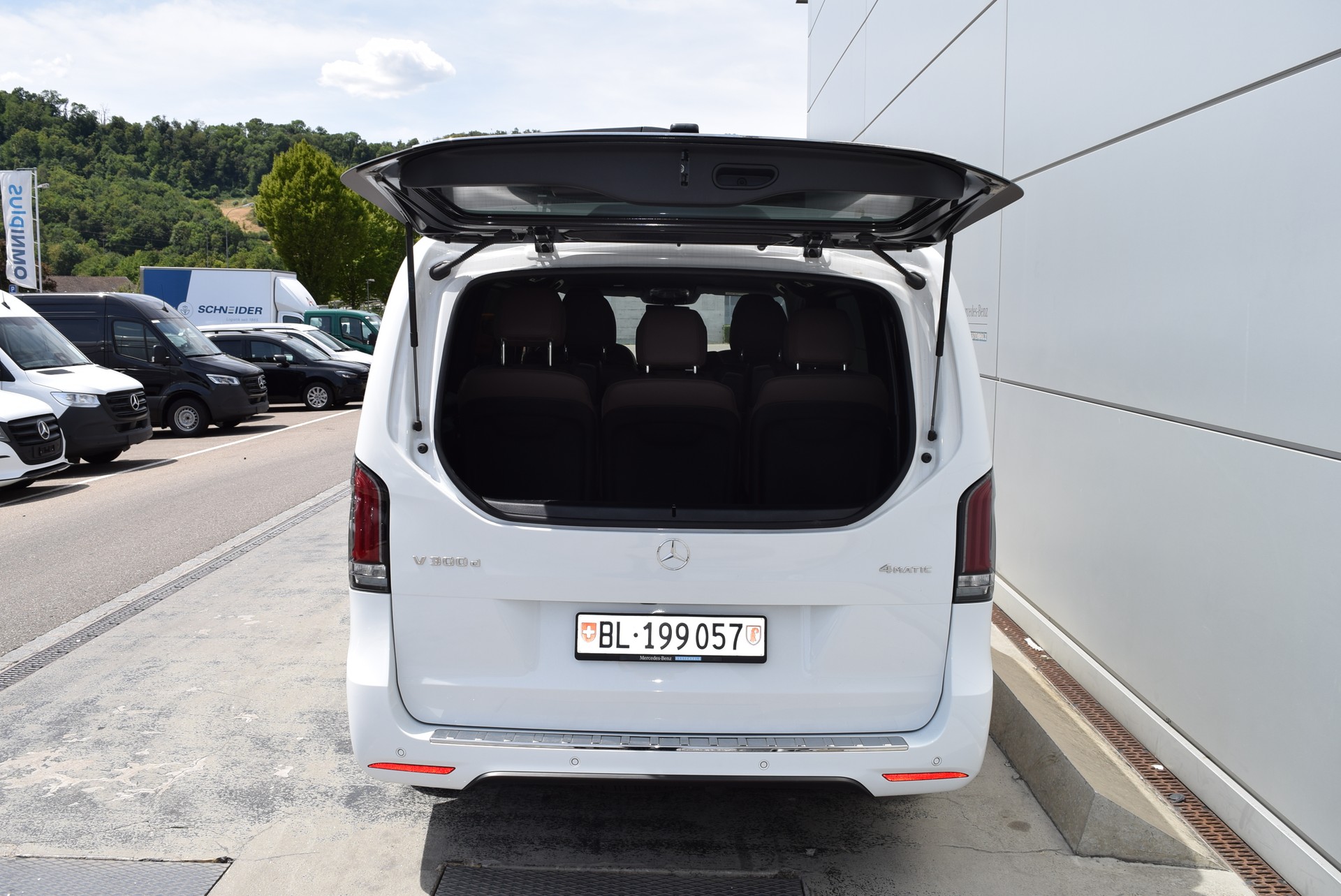 MERCEDES-BENZ V 300 d lang Style 9G-Tronic-image-5