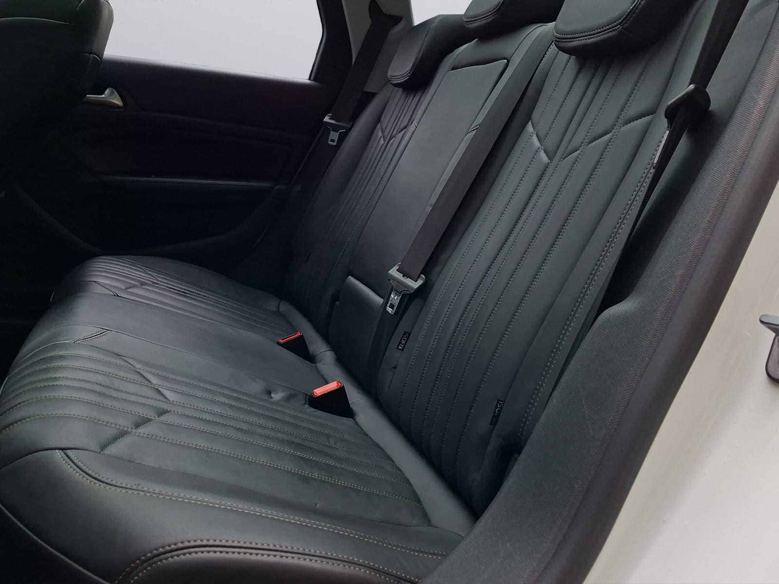 PEUGEOT 308 SW 1.2 THP Allure Automatic-image-9