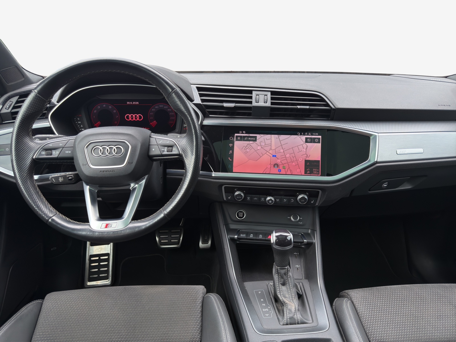 AUDI Q3 35 TFSI S line Attraction S-tronic-image-8