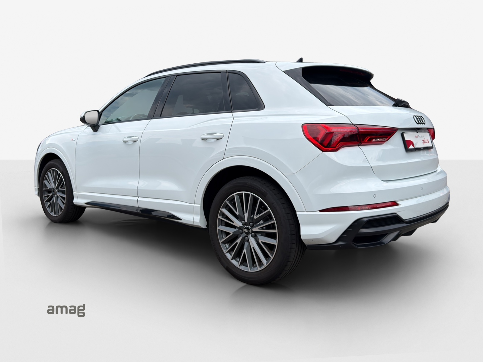 AUDI Q3 35 TFSI S line Attraction S-tronic-image-2
