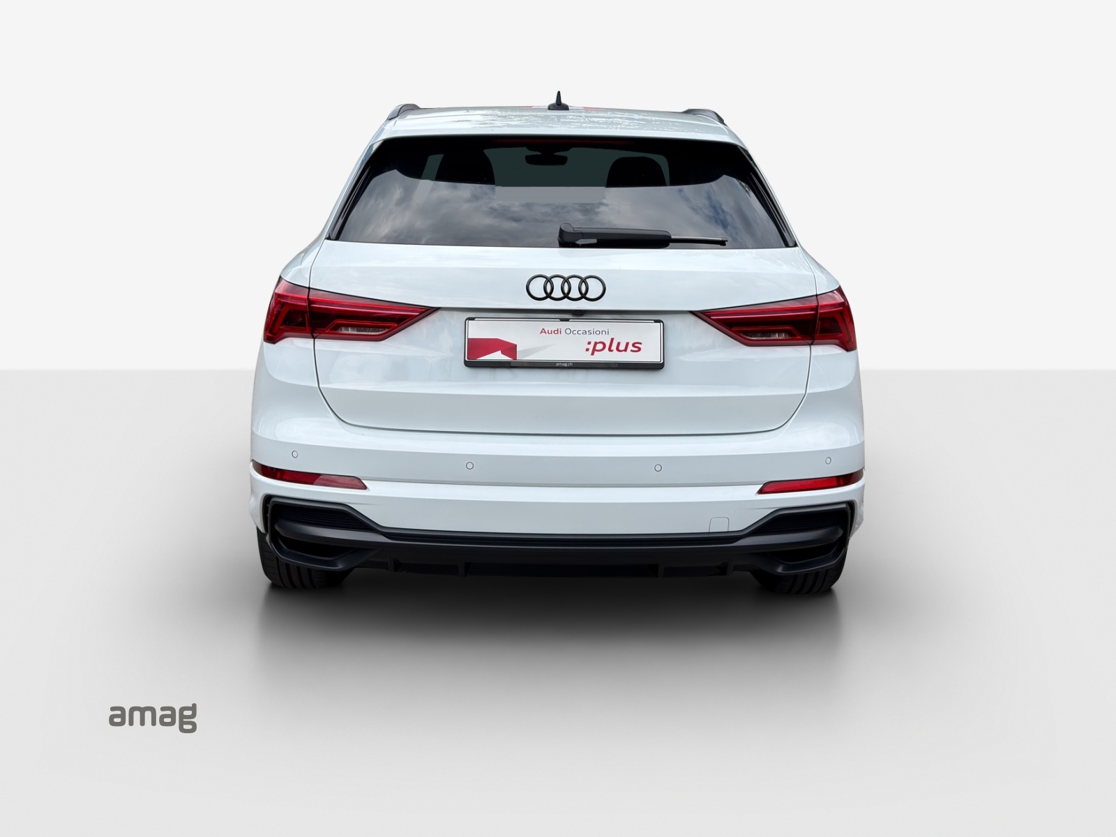 AUDI Q3 35 TFSI S line Attraction S-tronic-image-3