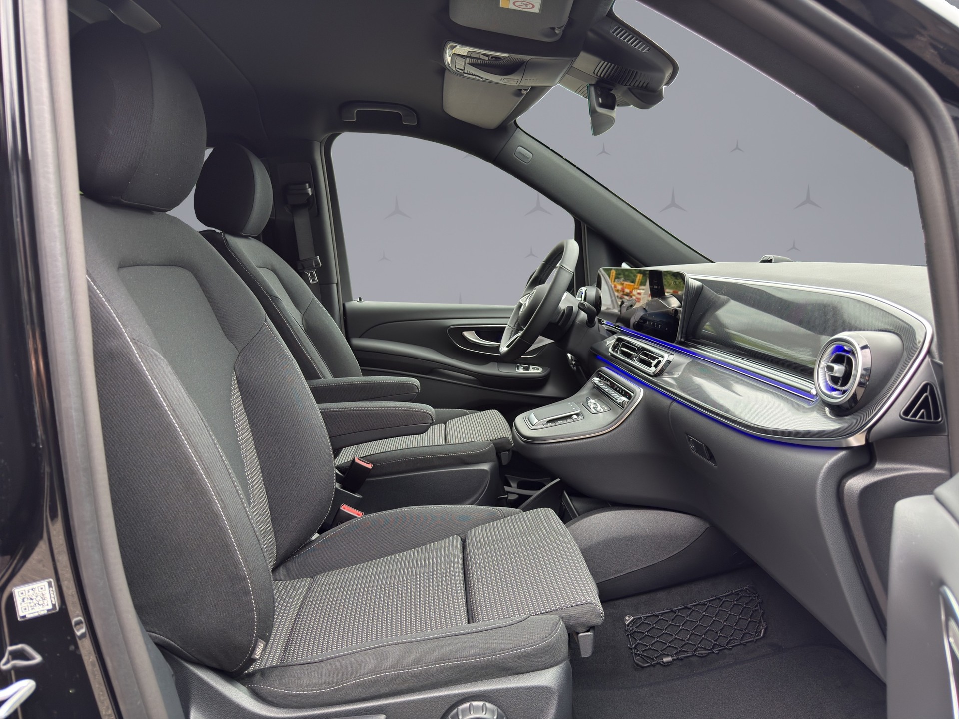 MERCEDES-BENZ V 250 d Style lang Van-image-15