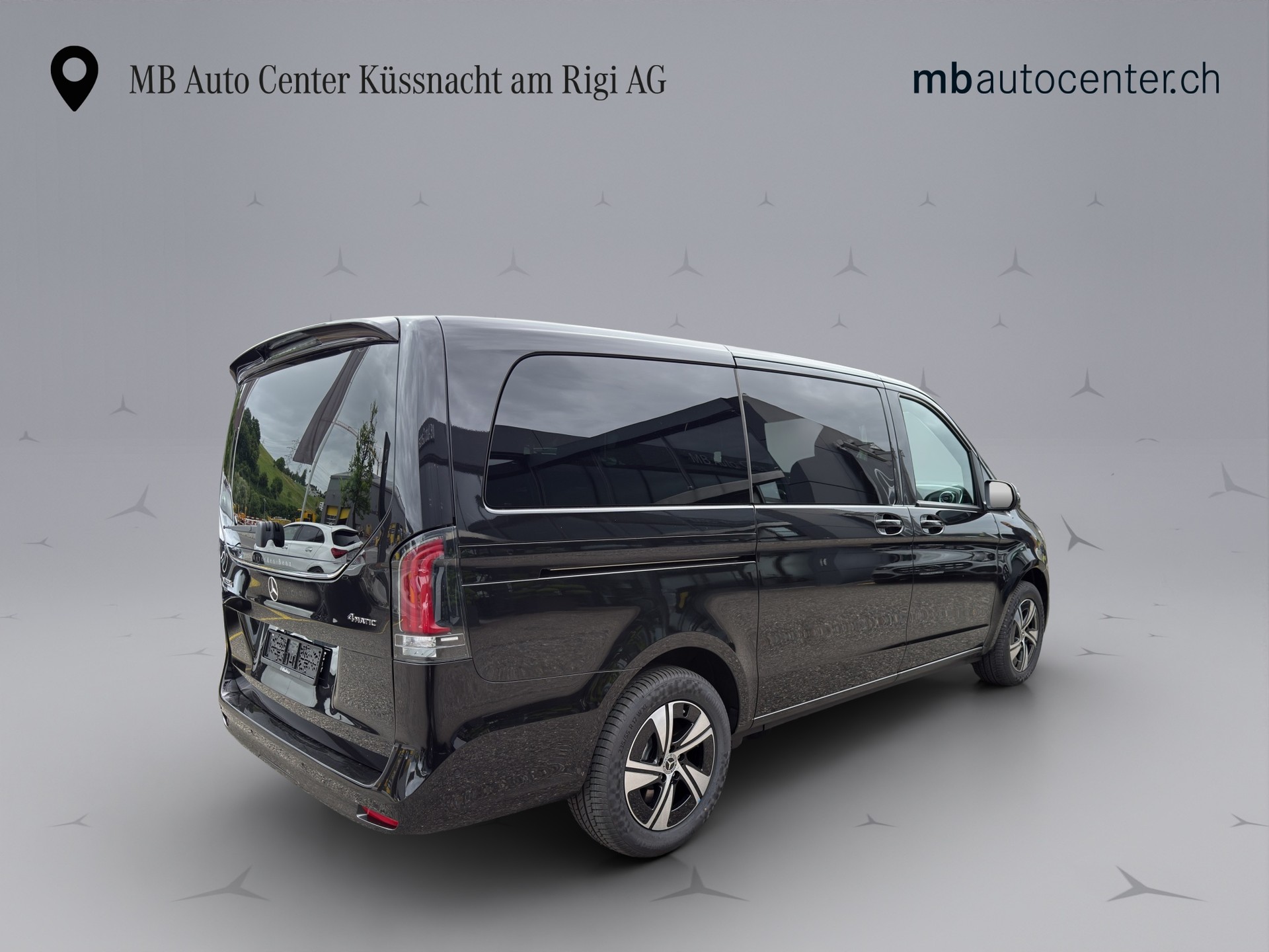 MERCEDES-BENZ V 250 d Style lang Van-image-5