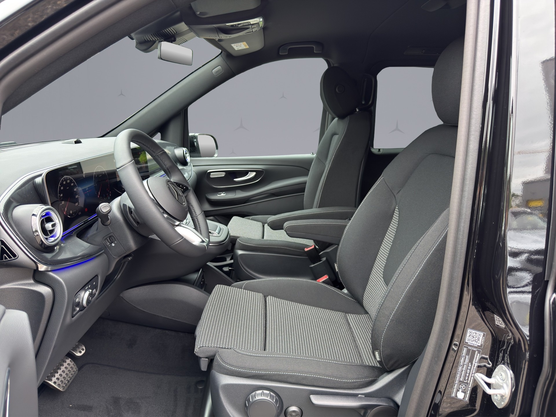 MERCEDES-BENZ V 250 d Style lang Van-image-8