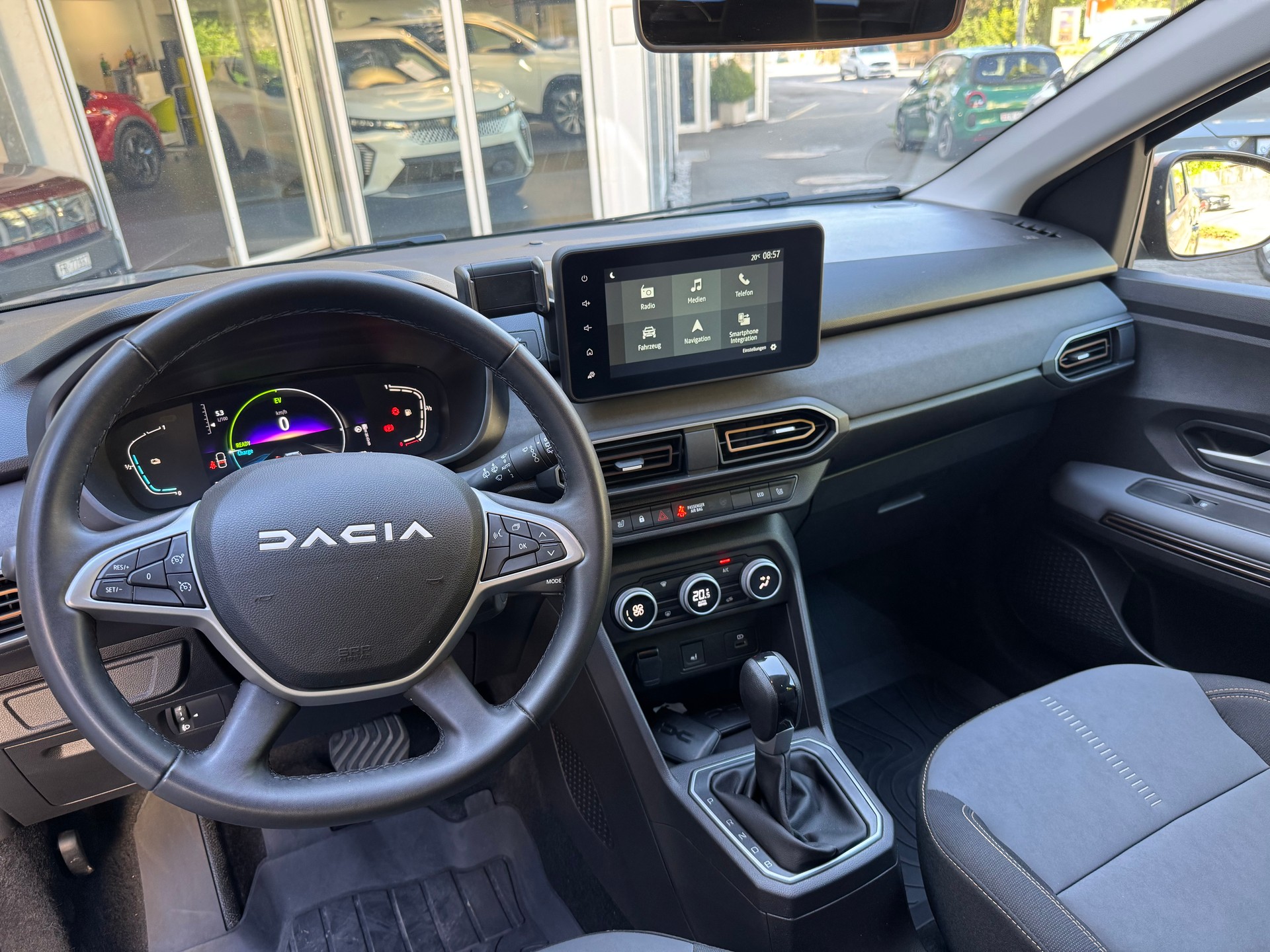 DACIA Jogger HEV 140 Extreme-image-11