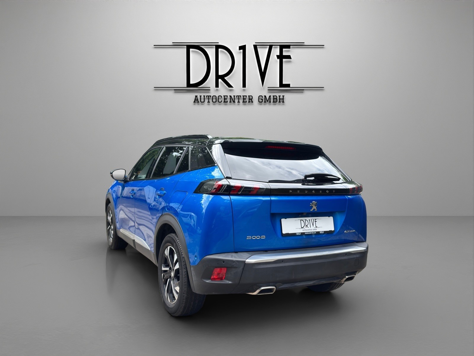 PEUGEOT 2008 1.2 PureTech GT Line EAT8-image-6