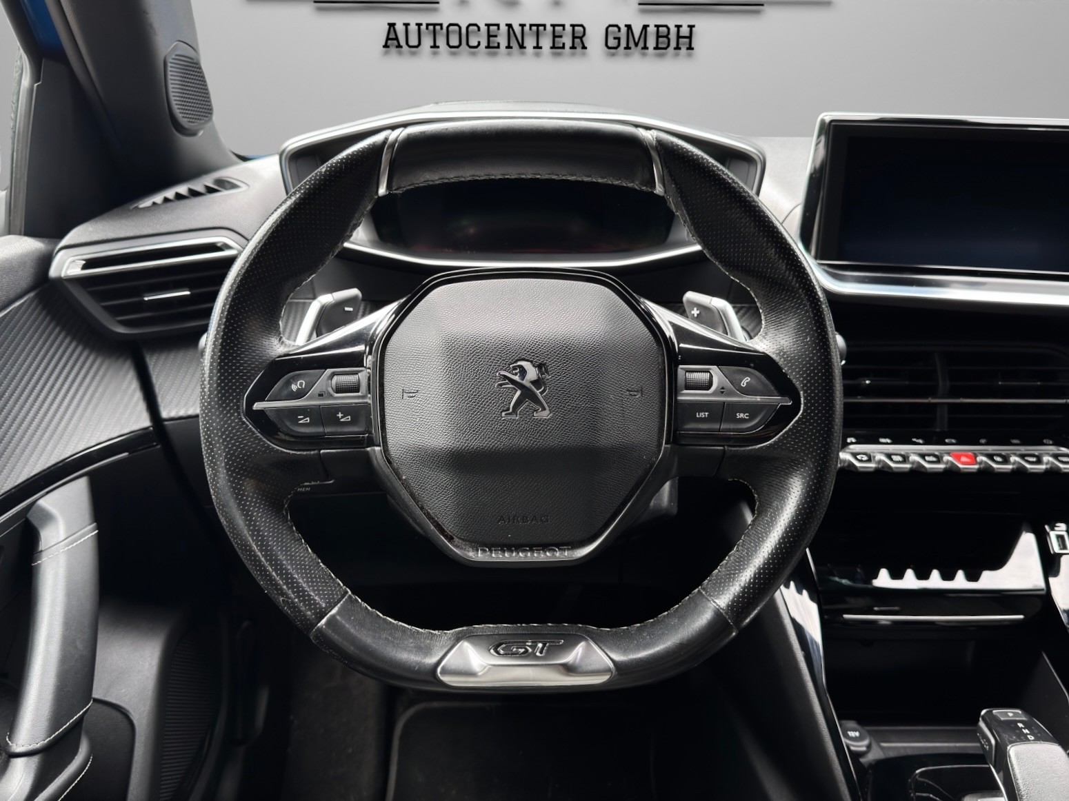 PEUGEOT 2008 1.2 PureTech GT Line EAT8-image-9