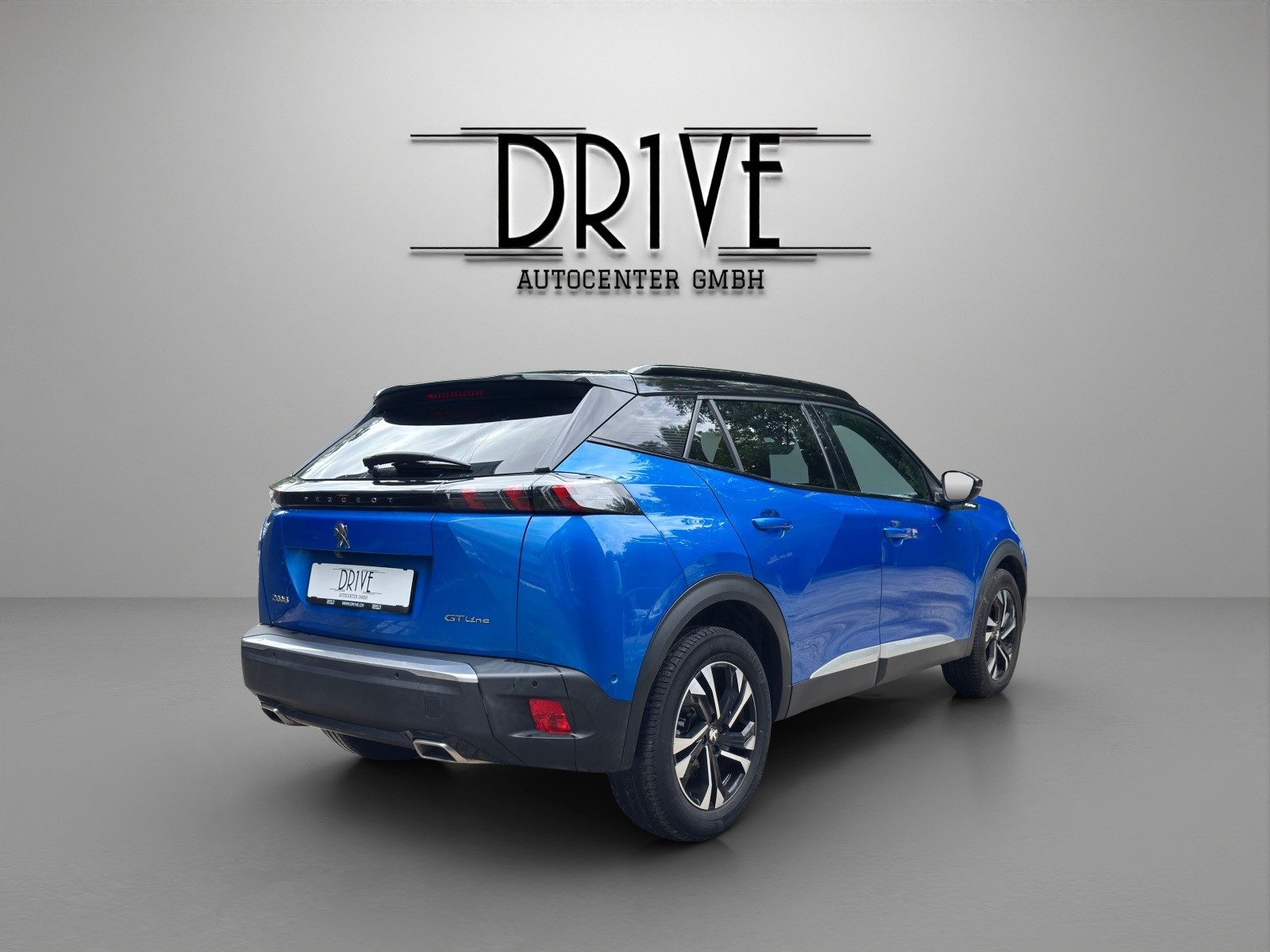 PEUGEOT 2008 1.2 PureTech GT Line EAT8-image-4