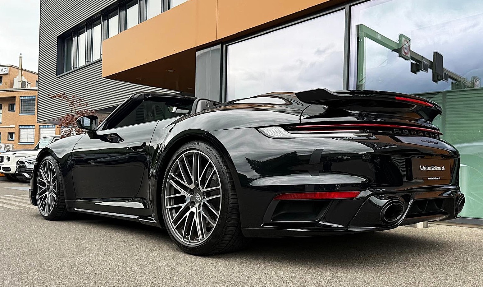 PORSCHE 911 Cabriolet 3.7 Turbo PDK / CH Auslieferung-image-4