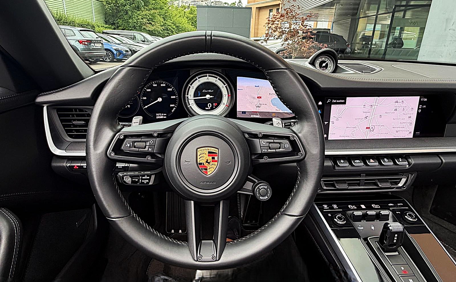 PORSCHE 911 Cabriolet 3.7 Turbo PDK / CH Auslieferung-image-12