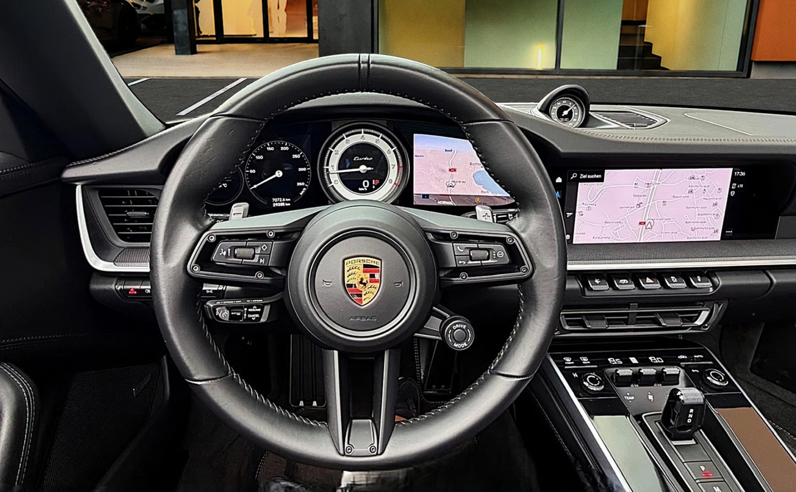 PORSCHE 911 Cabriolet 3.7 Turbo PDK / CH Auslieferung-image-12