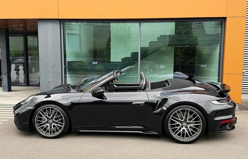 PORSCHE 911 Cabriolet 3.7 Turbo PDK / CH Auslieferung-image-8