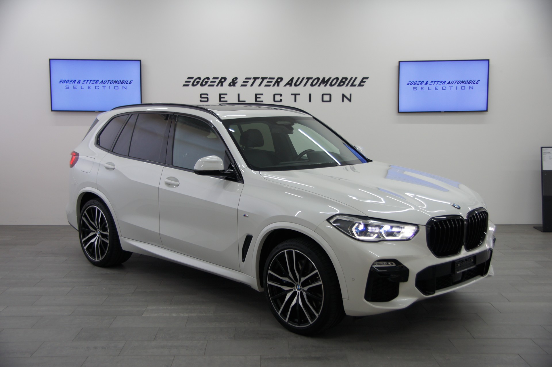 BMW X5 xDrive 48V 40d Steptronic-showroom-element-2