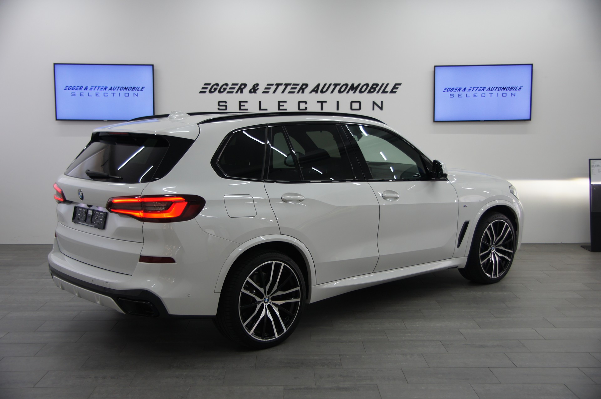 BMW X5 xDrive 48V 40d Steptronic-image-5
