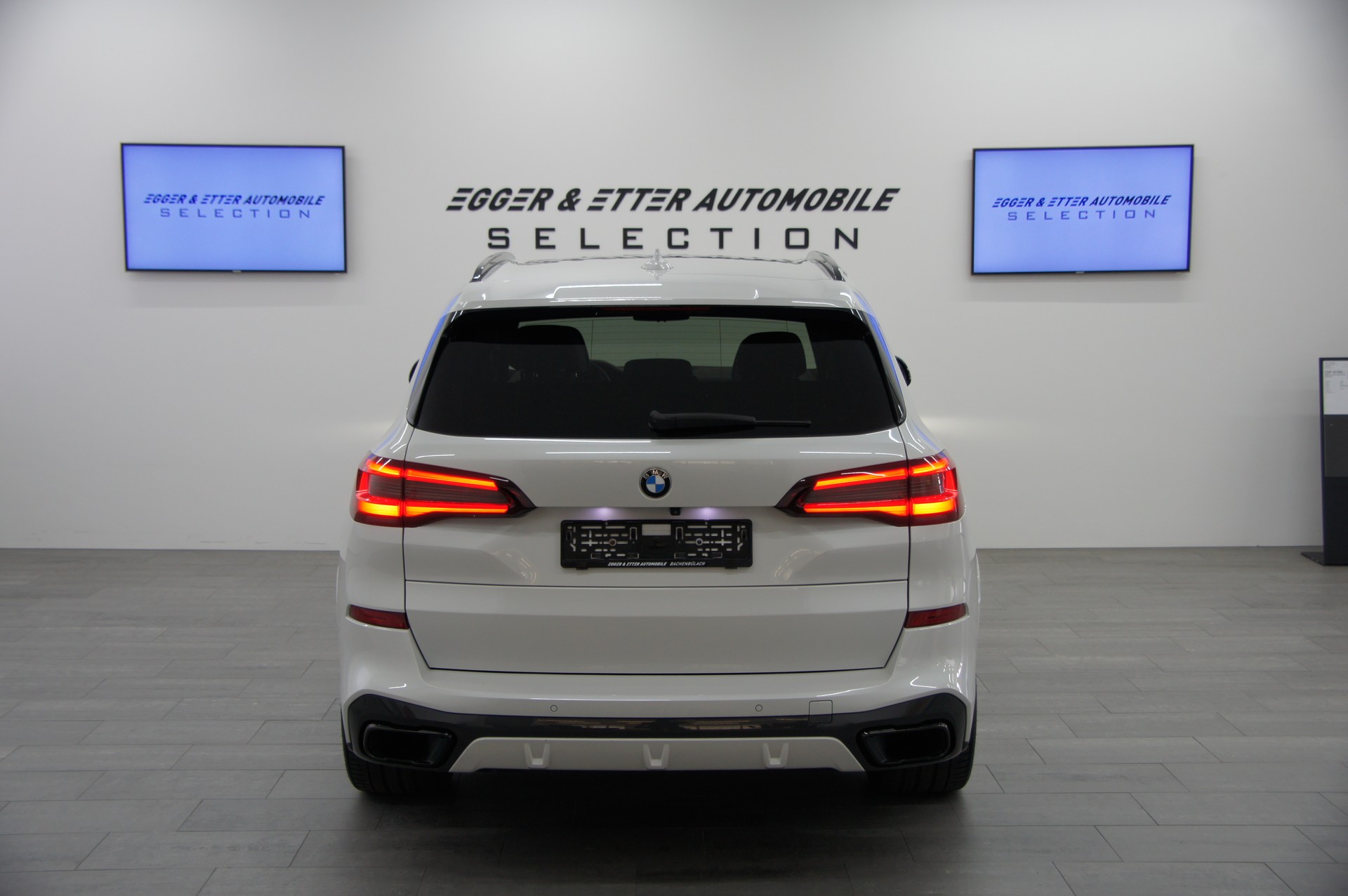BMW X5 xDrive 48V 40d Steptronic-image-4