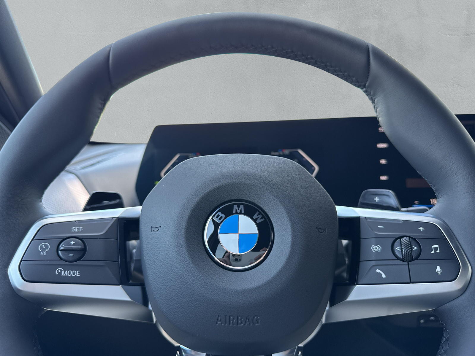 BMW 123 xDrive M Sport Pro Steptronic-image-22