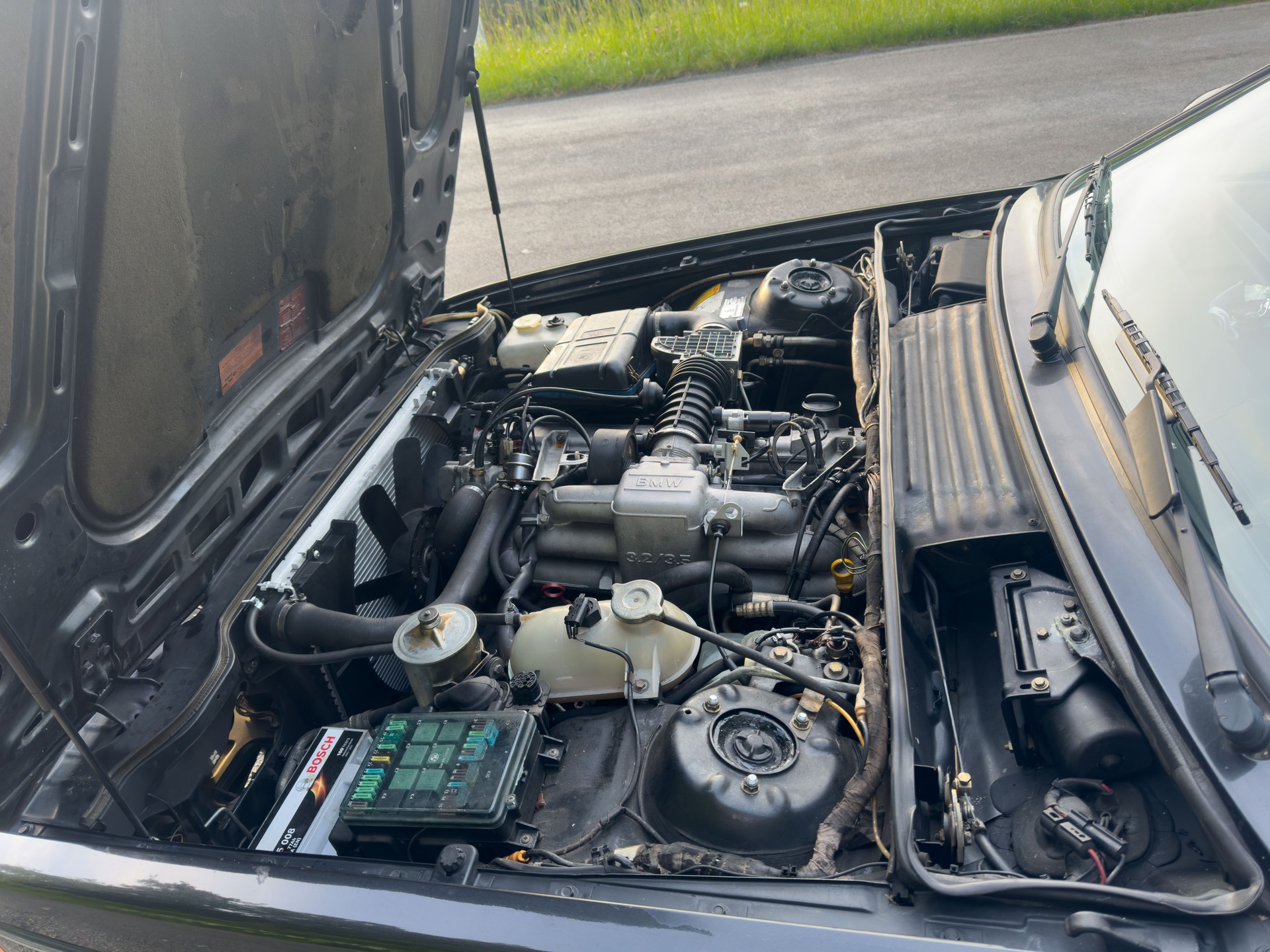 BMW 635 CSI-image-12