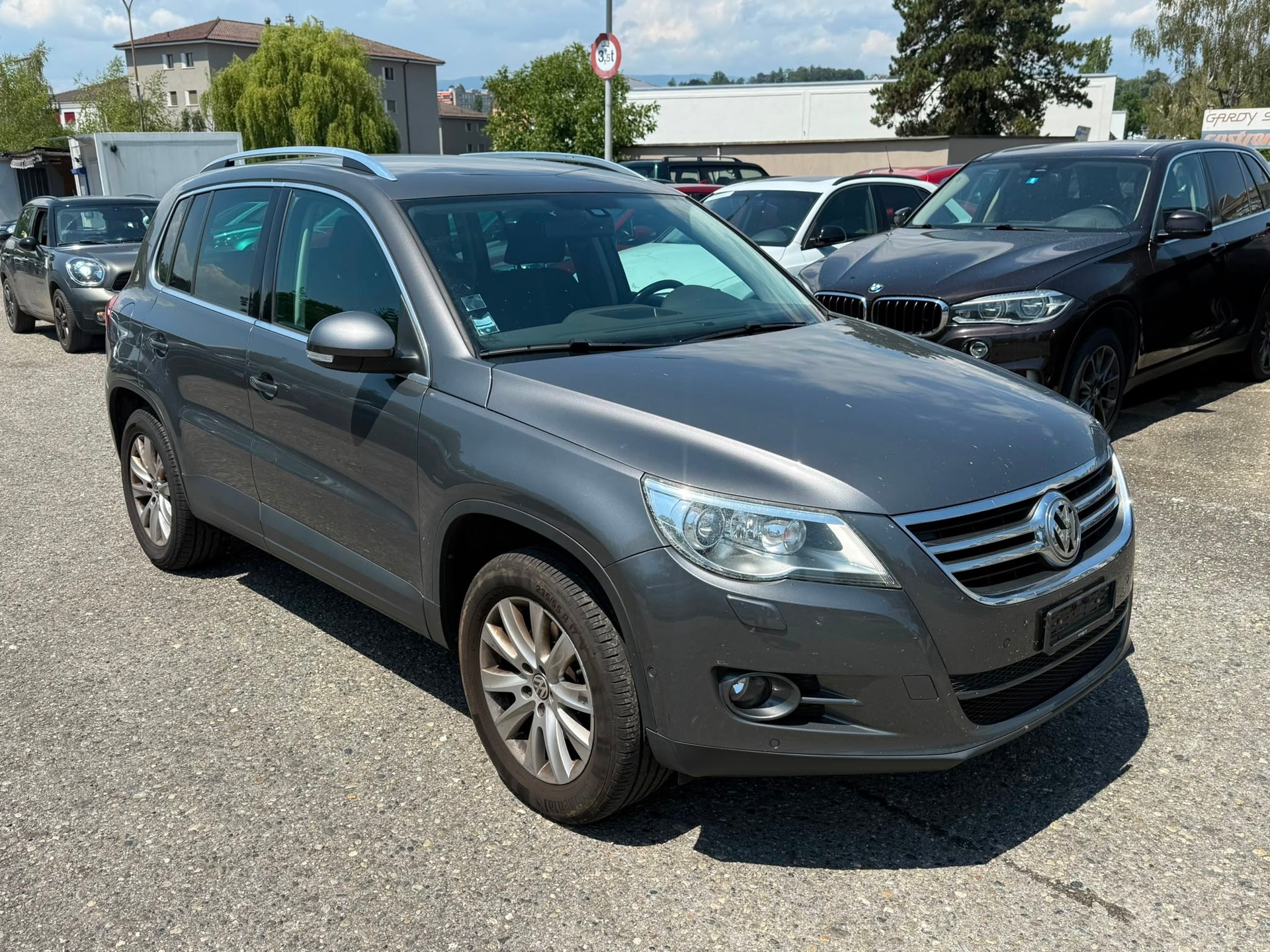 VW Tiguan 2.0 TDI Track&Field-image-2
