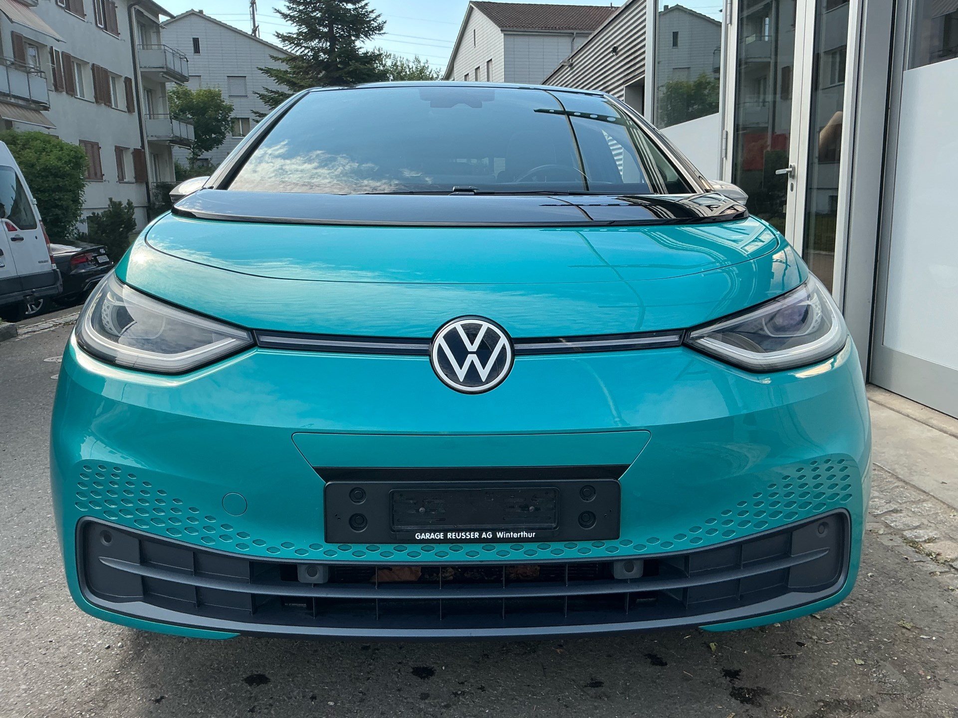 VW ID.3 PRO PERFORMANCE 204 PS 1ST MAX *** VOLLAUSSTATTUNG FRISCH AB SERVICE UND MFK ***-showroom-element-1