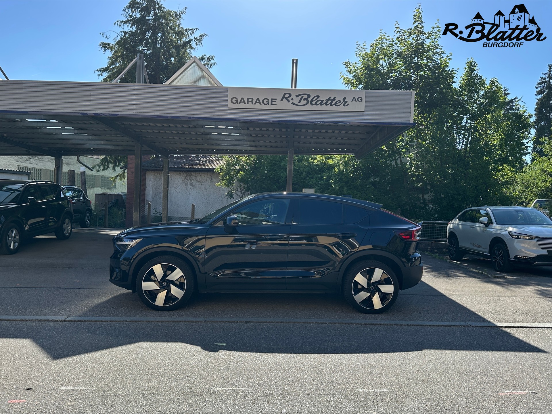 VOLVO C40 Recharge P8 Twin AWD Pure Electric Ultimate-image-2