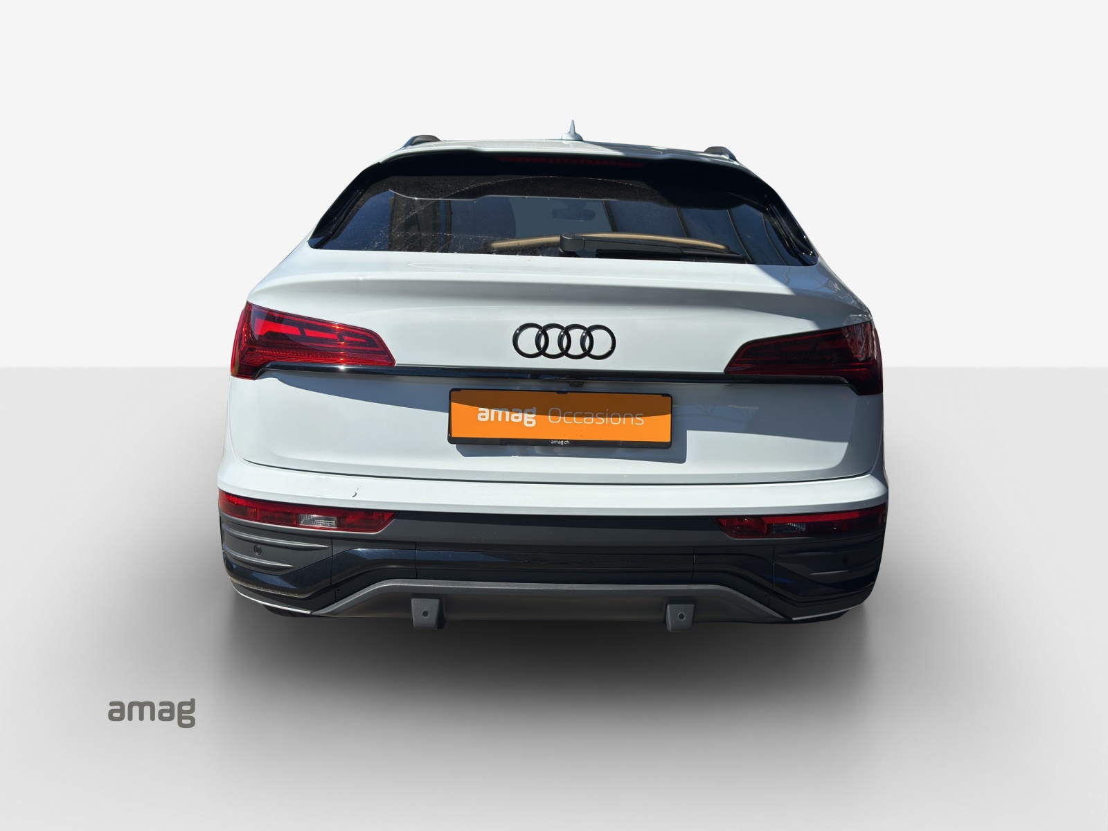 AUDI Q5 Sportback 40 TDI Blackedition quattro S-tronic-image-3