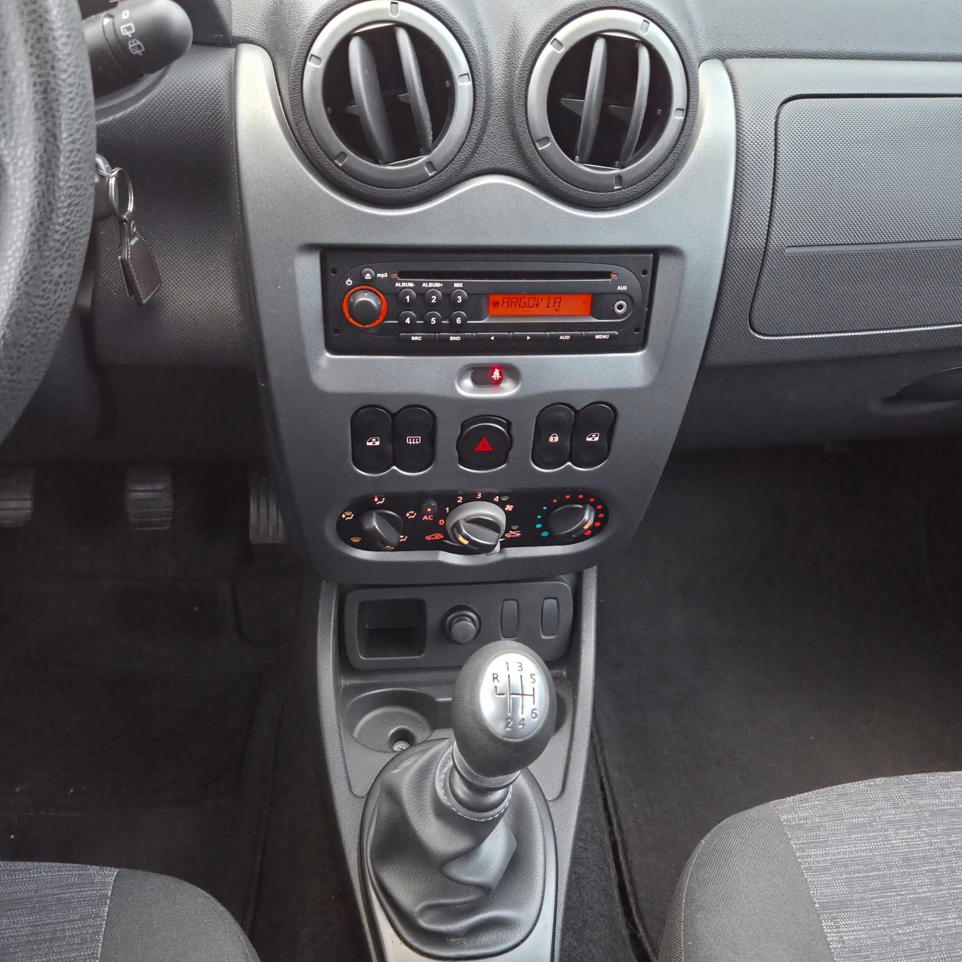 DACIA Duster 1.5 dCi City Ambiance 4x2-image-11