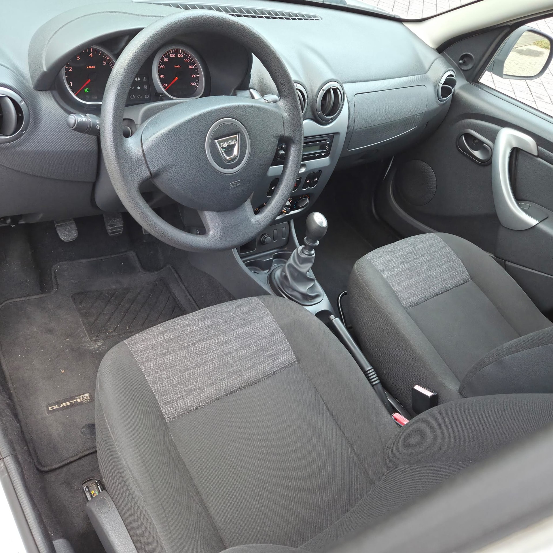 DACIA Duster 1.5 dCi City Ambiance 4x2-image-10
