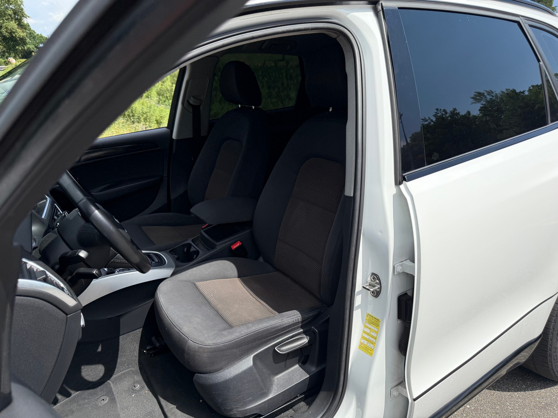 AUDI Q5 2.0 TFSI quattro tiptronic-image-8
