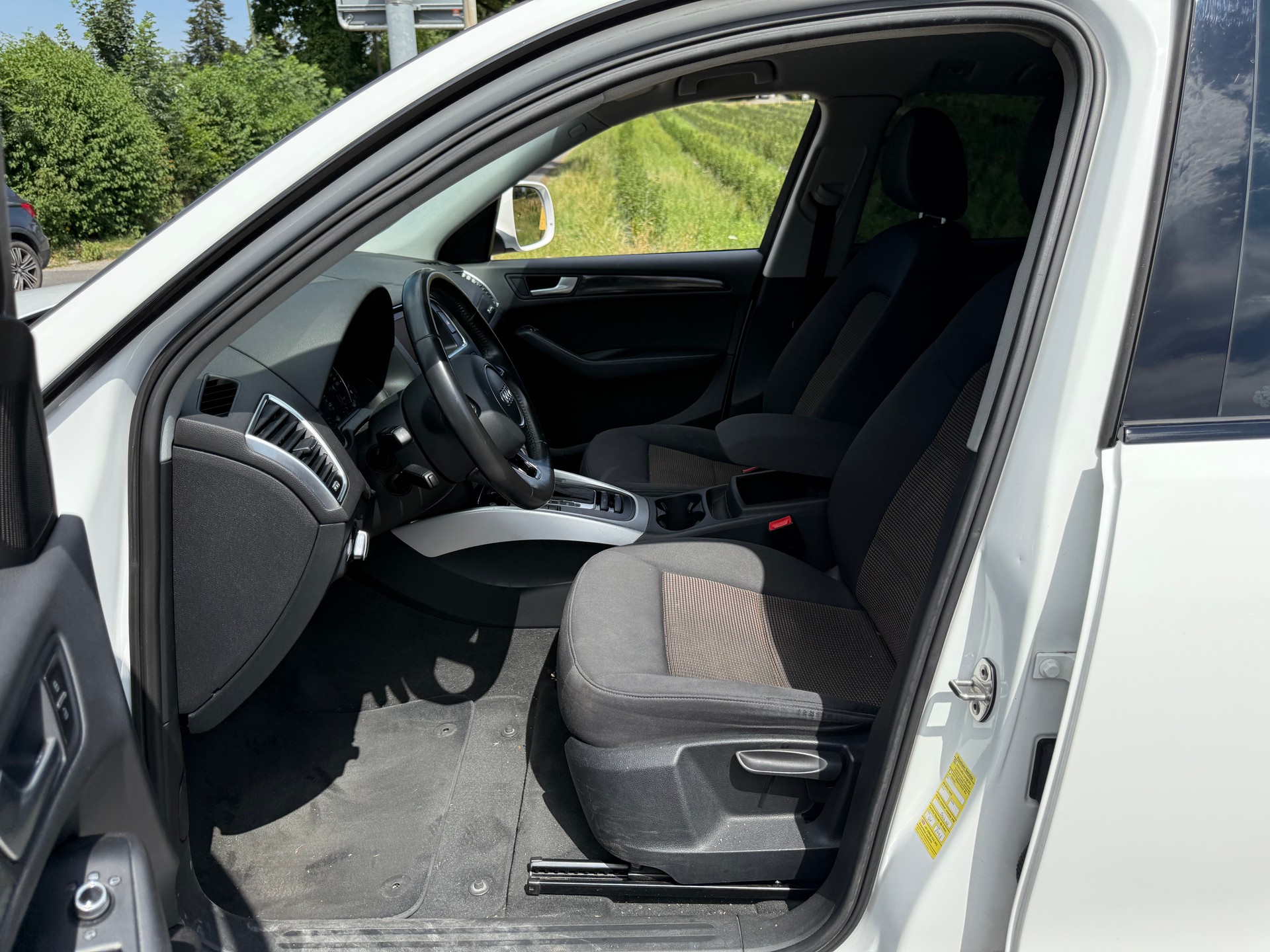 AUDI Q5 2.0 TFSI quattro tiptronic-image-7