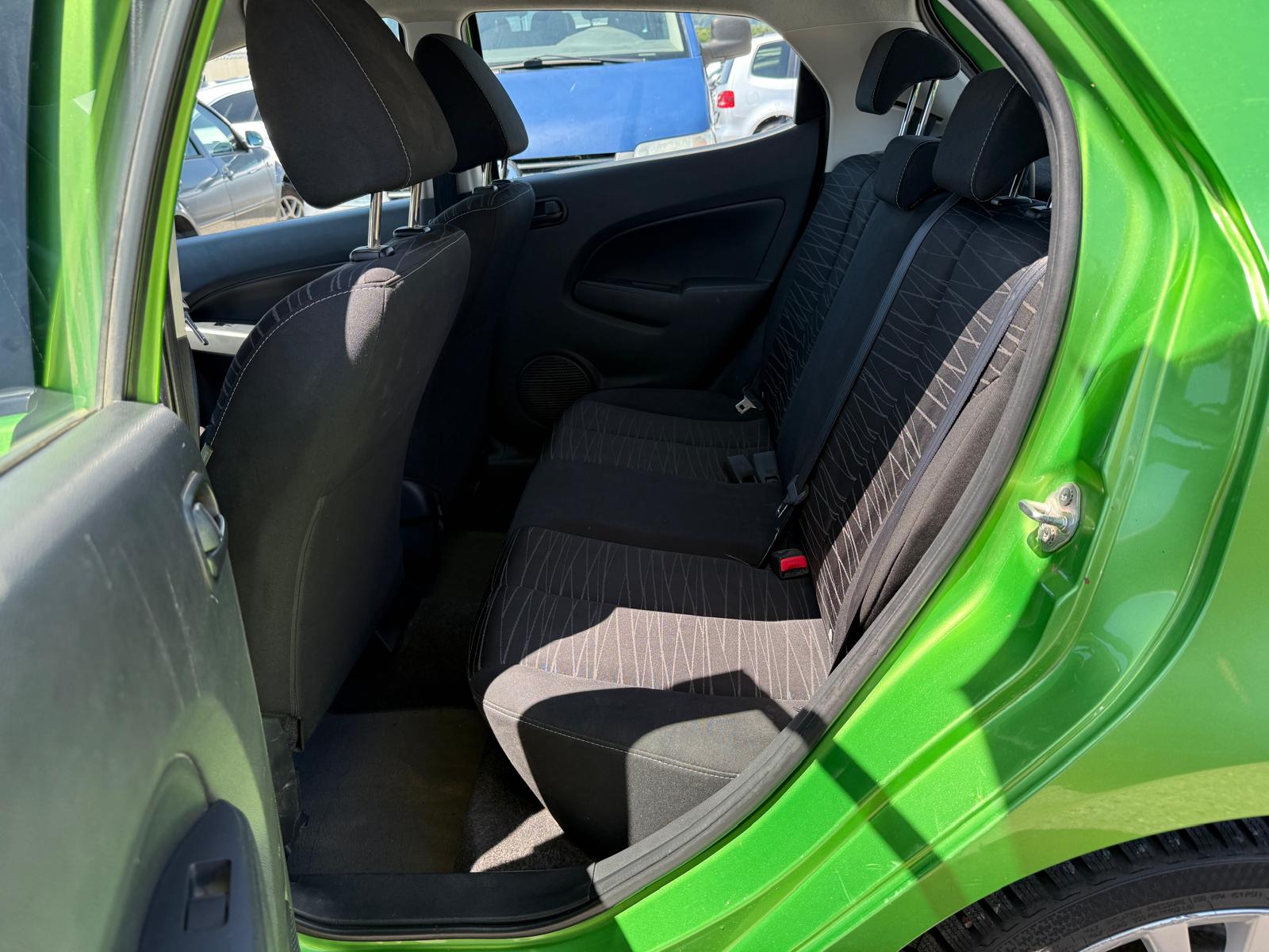 MAZDA 2 1.3i 16V Exclusive-image-9