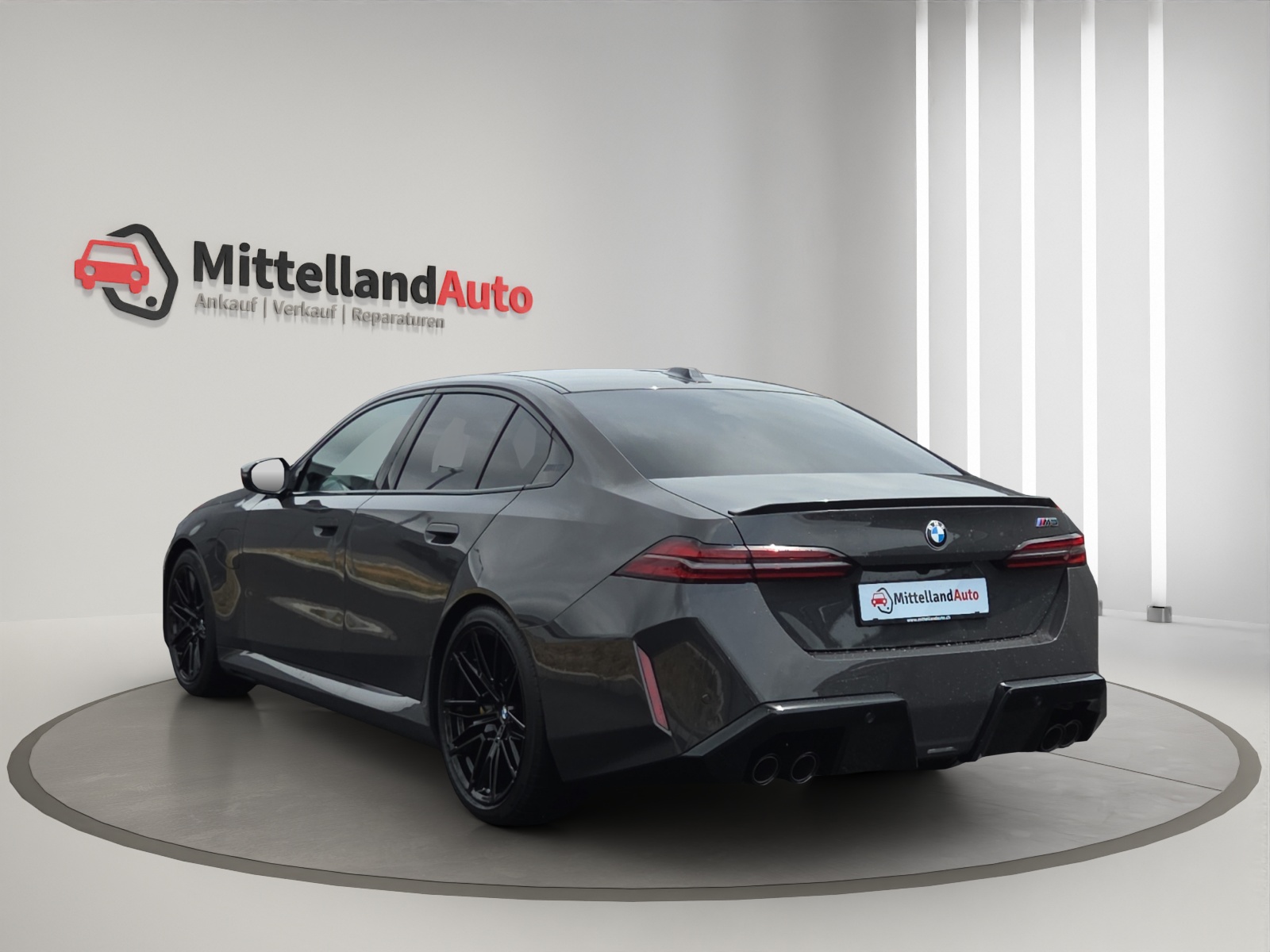 BMW M5 xDrive-image-10