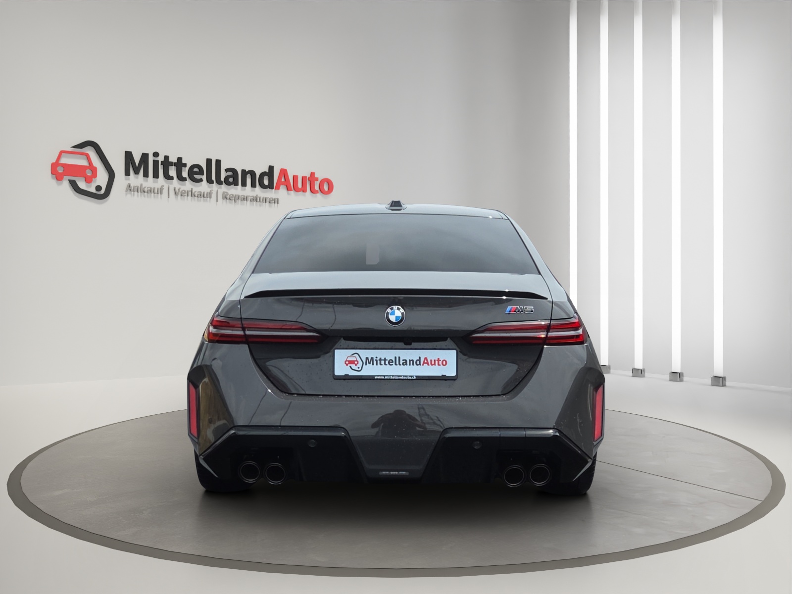 BMW M5 xDrive-image-11