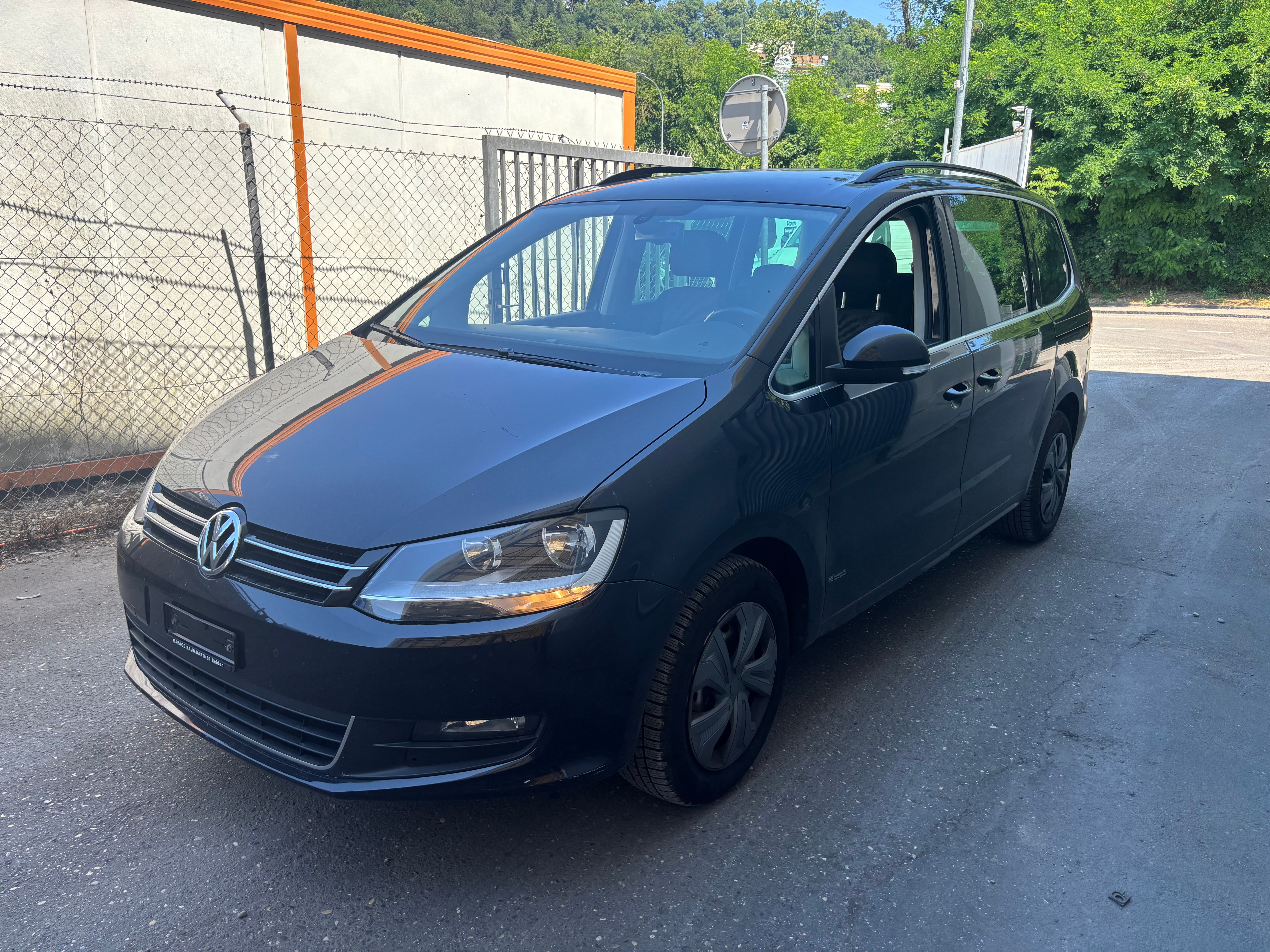 Car photo