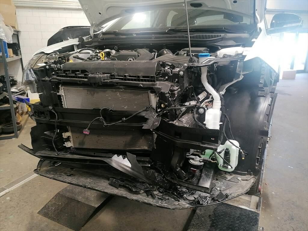 VW Taigo 1.5 TSI R-Line DSG-image-2