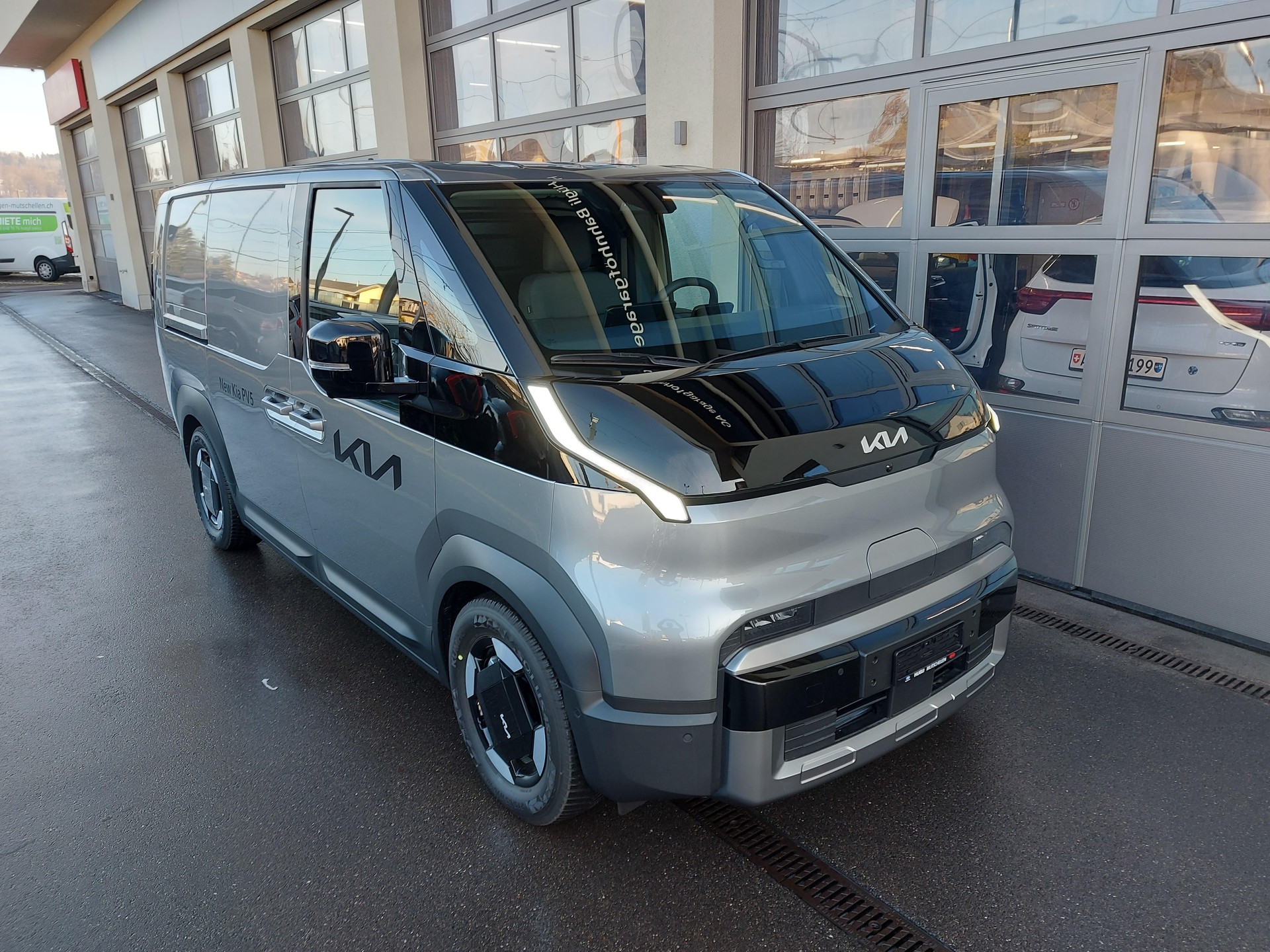 KIA PV5 Cargo 71.2 kWh Elite-image-6