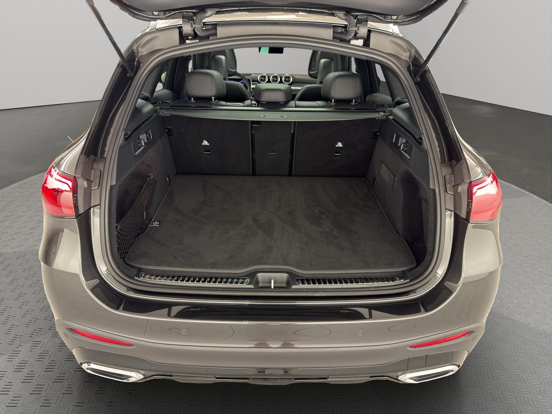 MERCEDES-BENZ GLC 300 d AMG Line 4matic-image-6