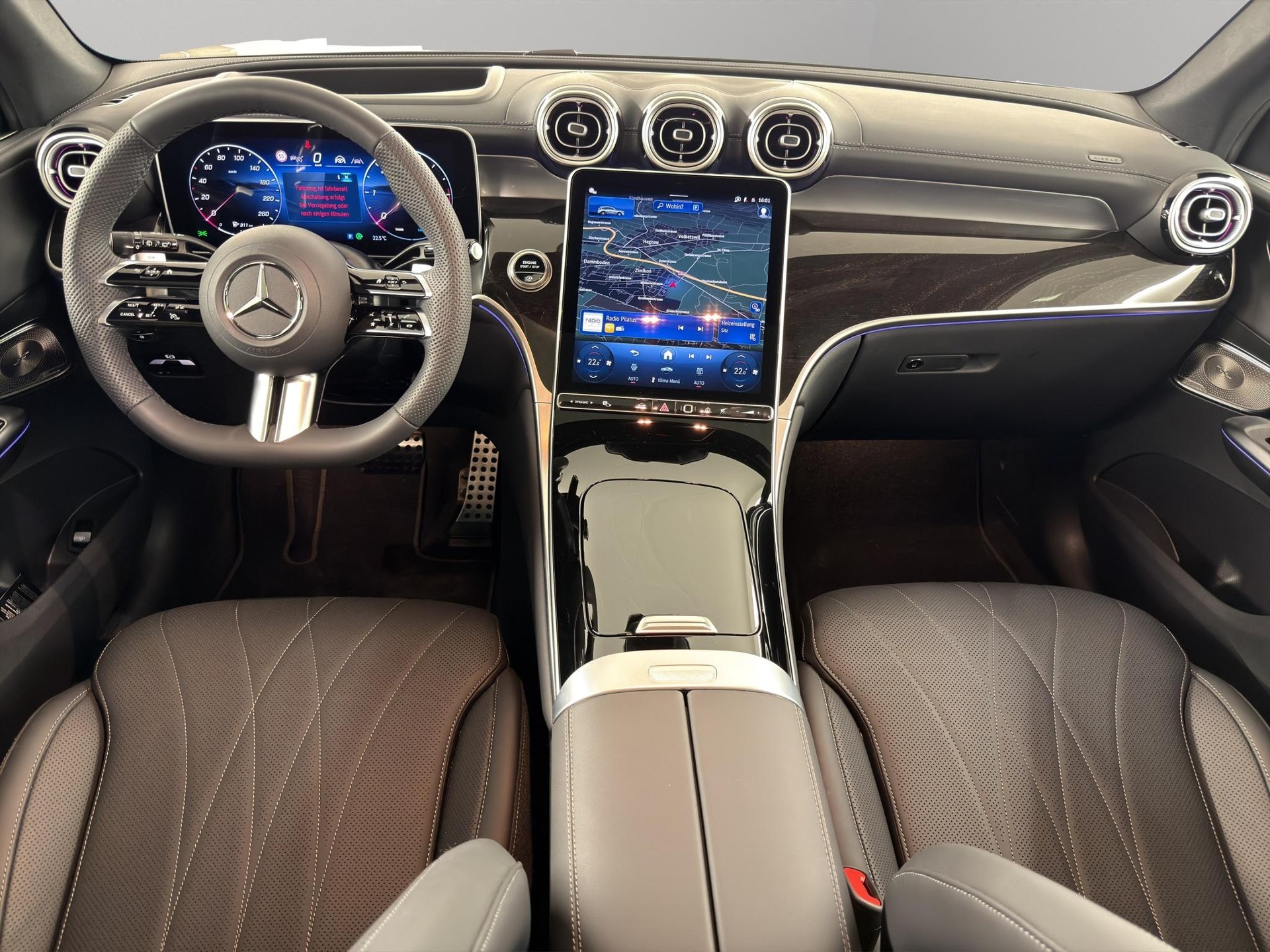 MERCEDES-BENZ GLC 300 d AMG Line 4matic-image-10