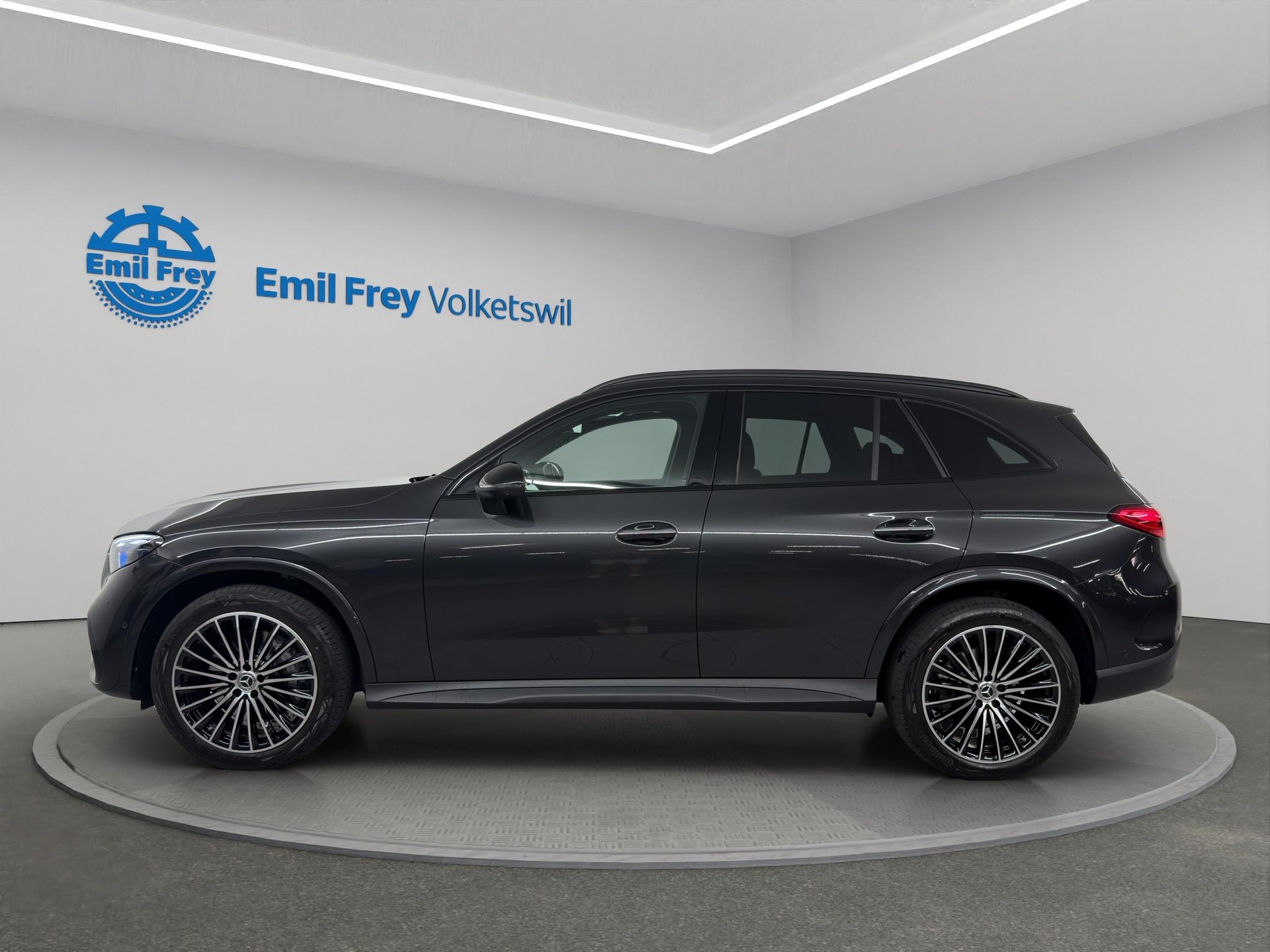 MERCEDES-BENZ GLC 300 d AMG Line 4matic-showroom-element-1