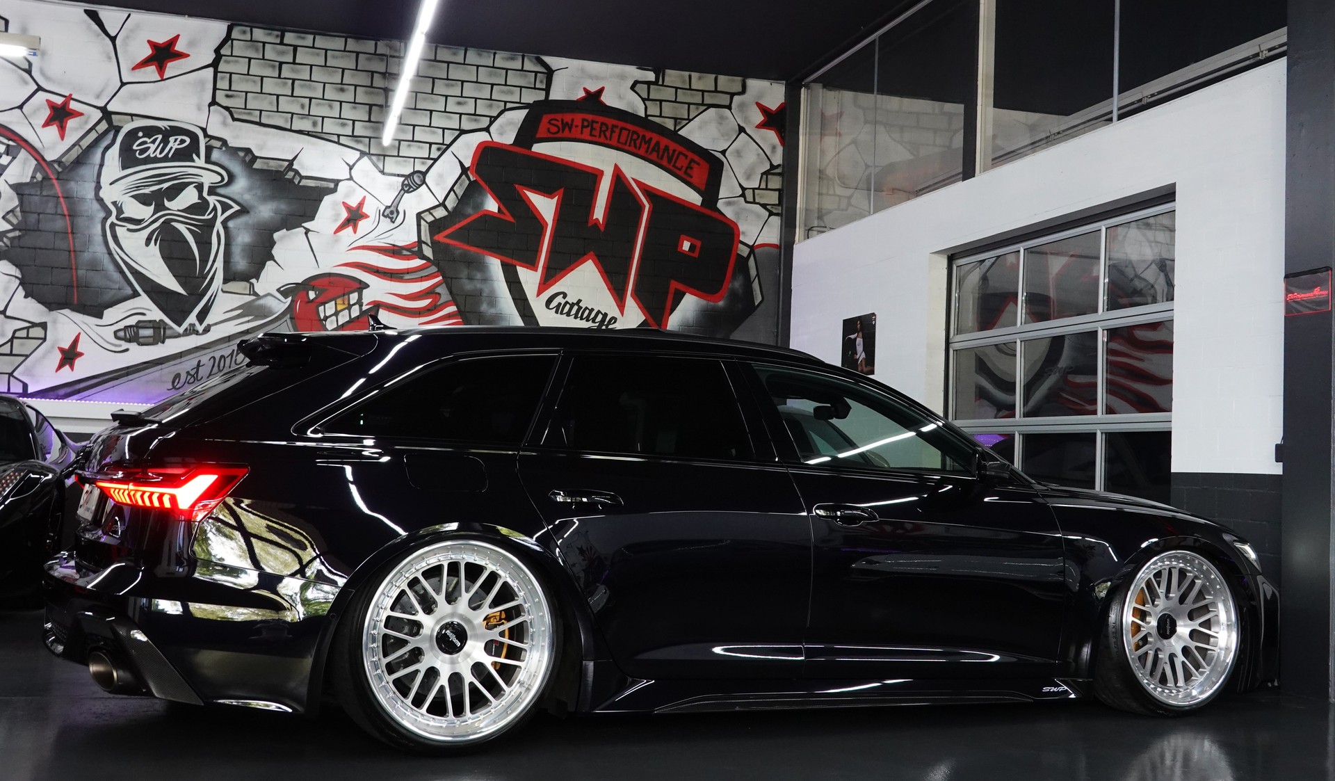 AUDI RS6 AVANT 4.0 TFSI V8 QUATTRO 1OF1 KW-ROTIFORM-CARBON-AKRA-APR ON TOP-image-24