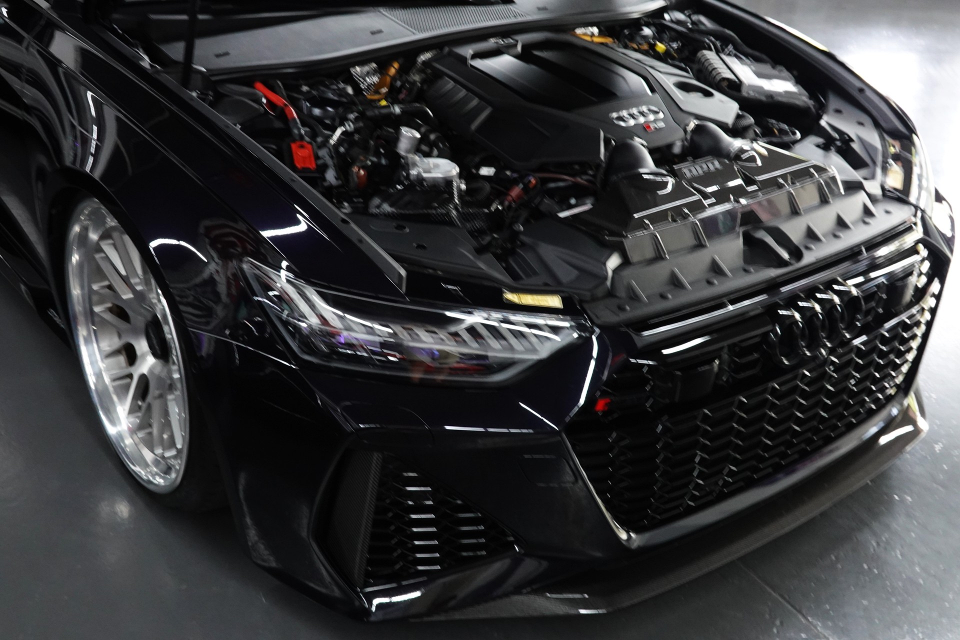 AUDI RS6 AVANT 4.0 TFSI V8 QUATTRO 1OF1 KW-ROTIFORM-CARBON-AKRA-APR ON TOP-image-4