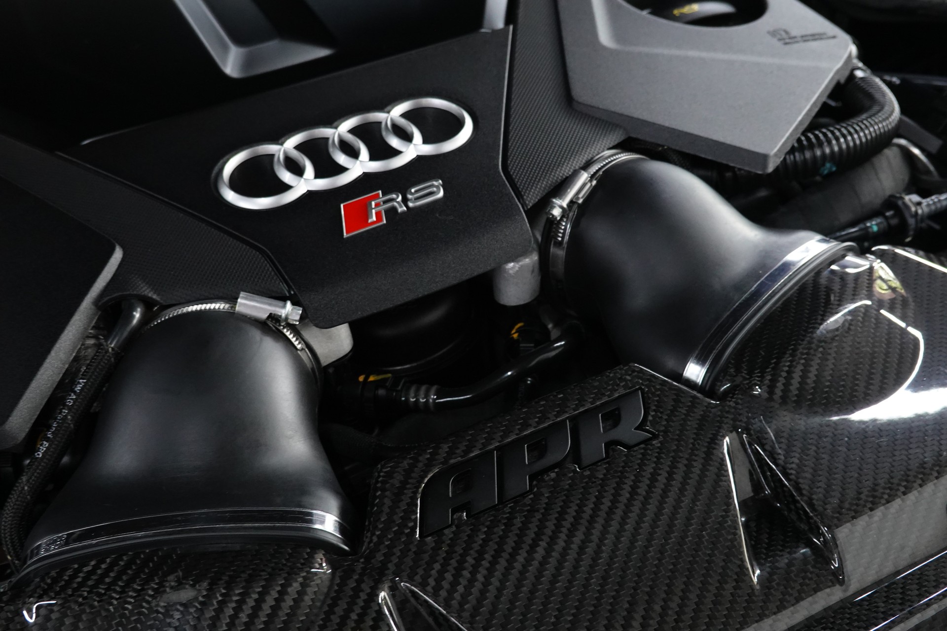 AUDI RS6 AVANT 4.0 TFSI V8 QUATTRO 1OF1 KW-ROTIFORM-CARBON-AKRA-APR ON TOP-image-6