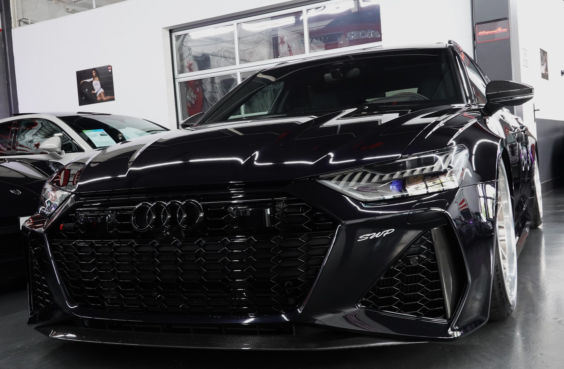 AUDI RS6 AVANT 4.0 TFSI V8 QUATTRO 1OF1 KW-ROTIFORM-CARBON-AKRA-APR ON TOP-image-3