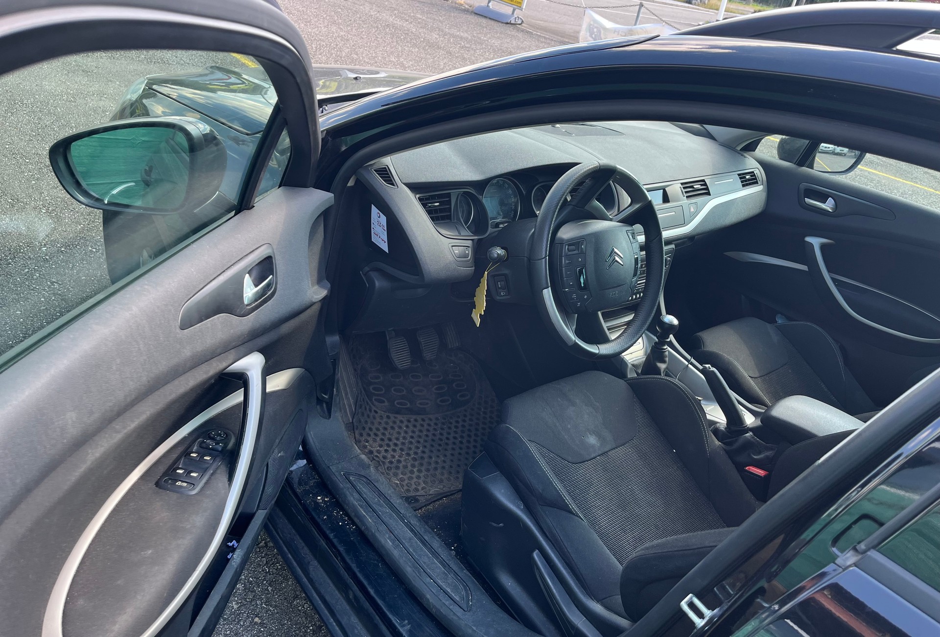 CITROEN C5 Tourer 1.6 Turbo Dynamique-image-9