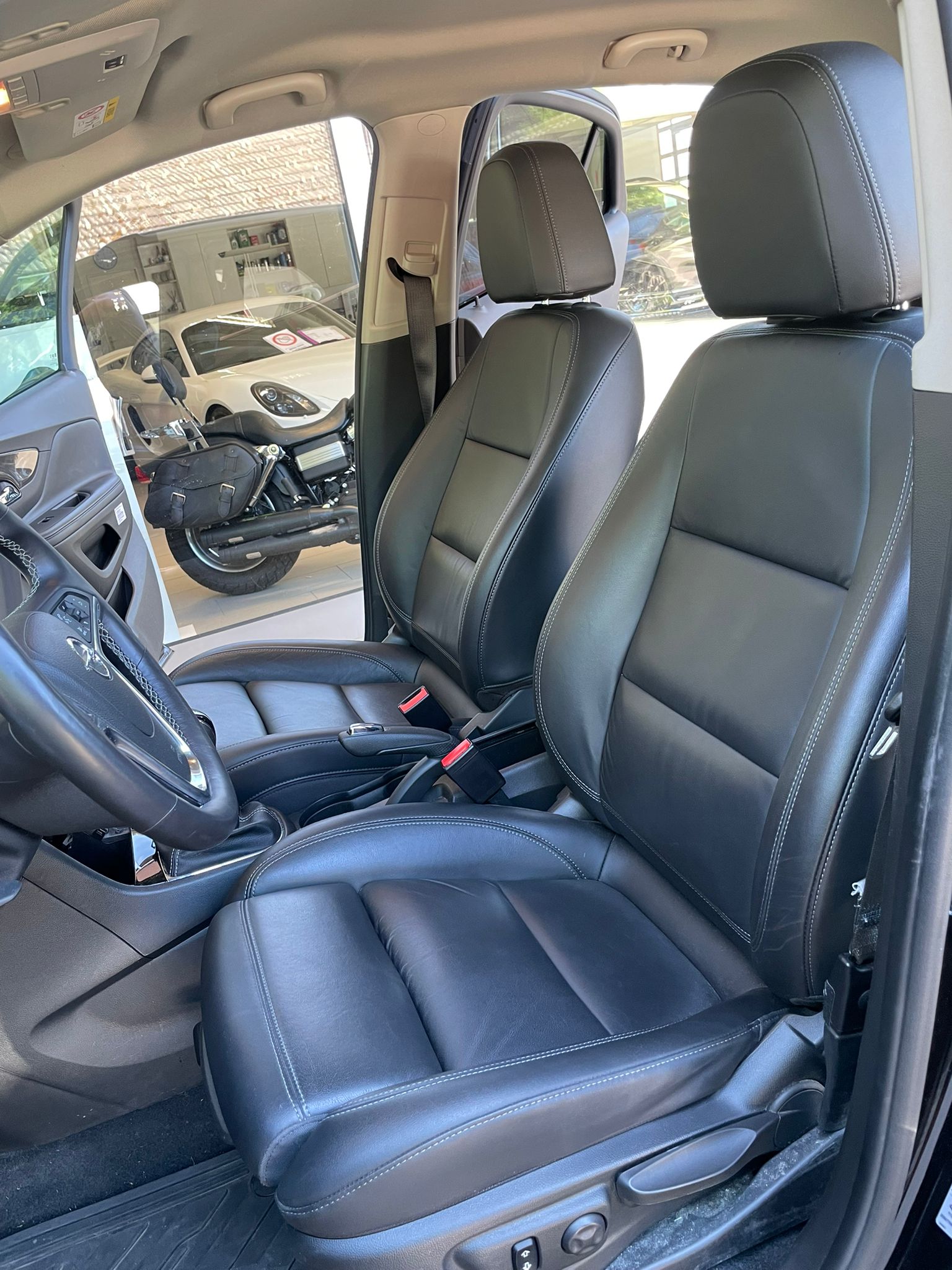 OPEL Facelift Mokka X 1.6 CDTi Excellence 4WD all Black-image-7