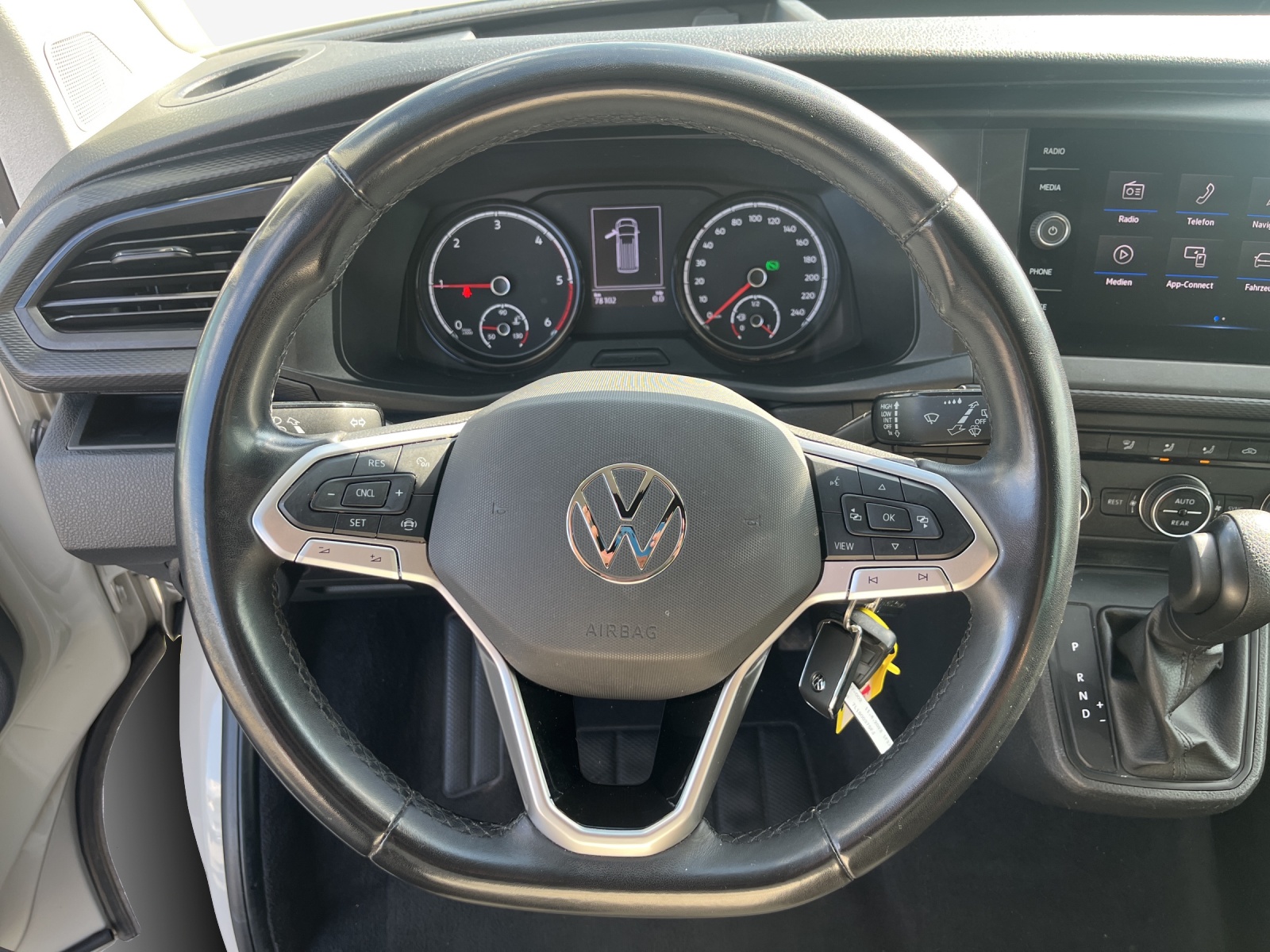 VW T6.1 California 2.0 TDI Beach Liberty DSG-image-9